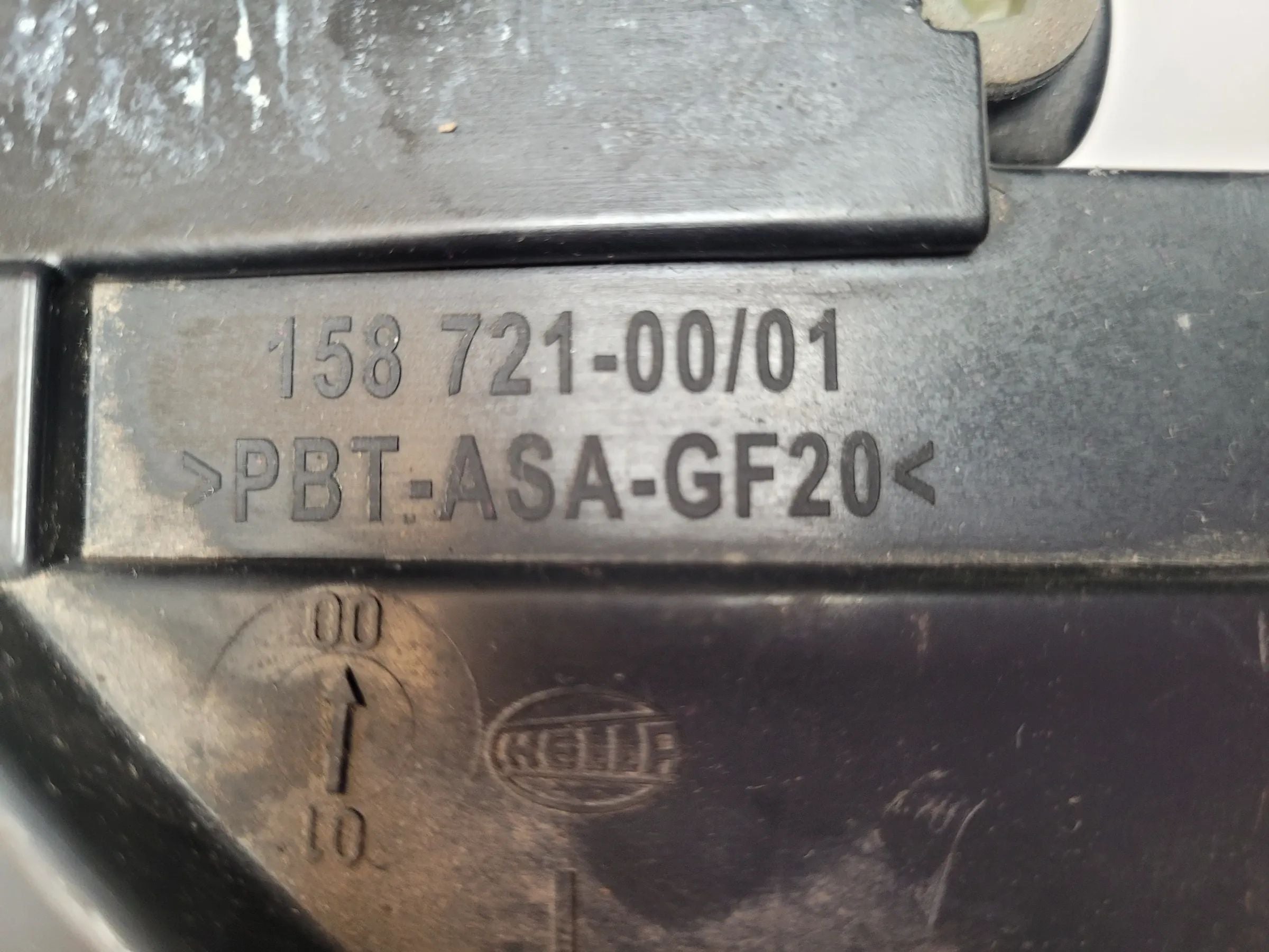 BMW 5er (E60/E61) Scheinwerfer / Frontleuchte Links 15872100