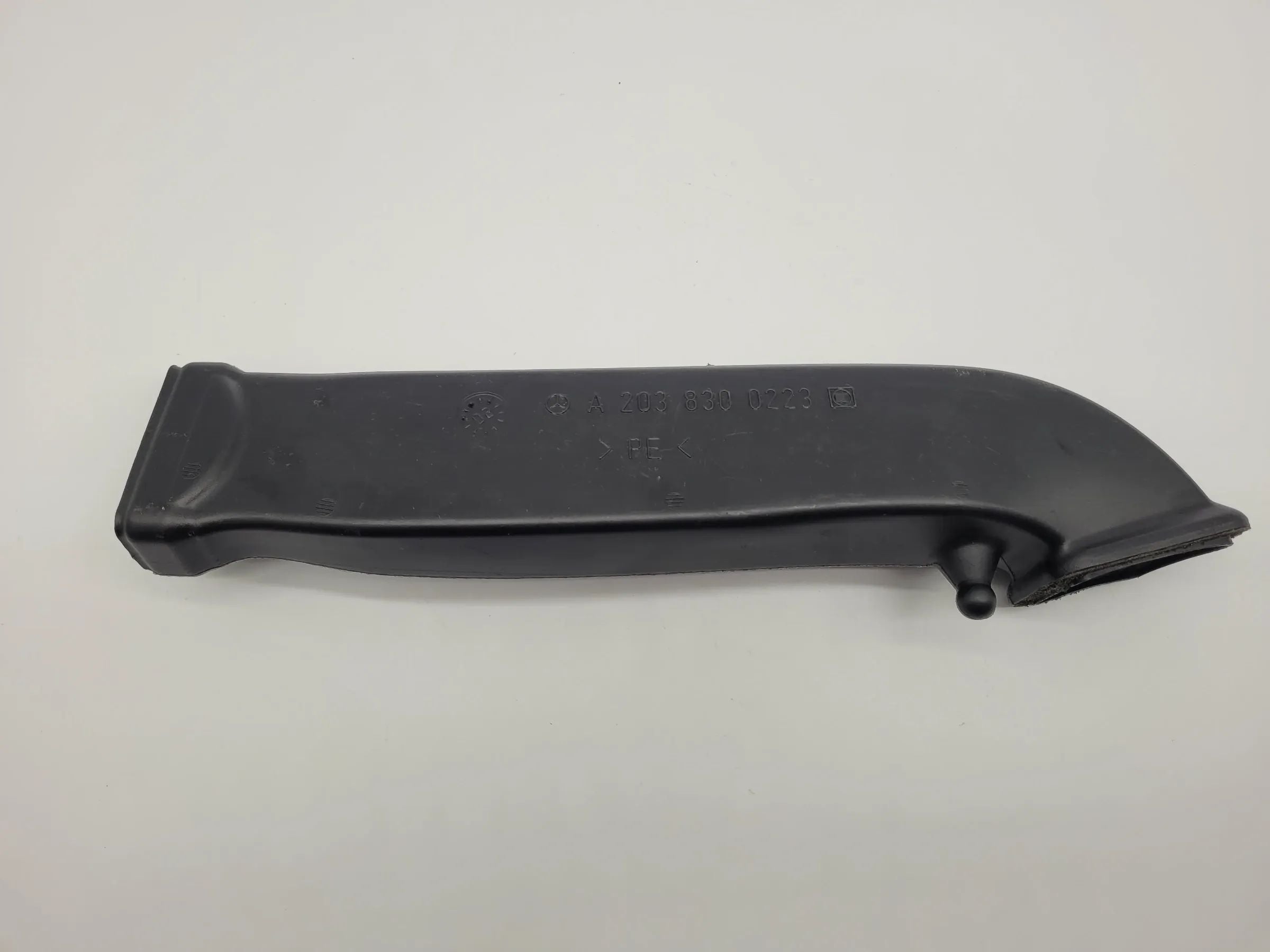 Original Mercedes-Benz C-Klasse (W203) Lüftungskanal Rechts A2038300223