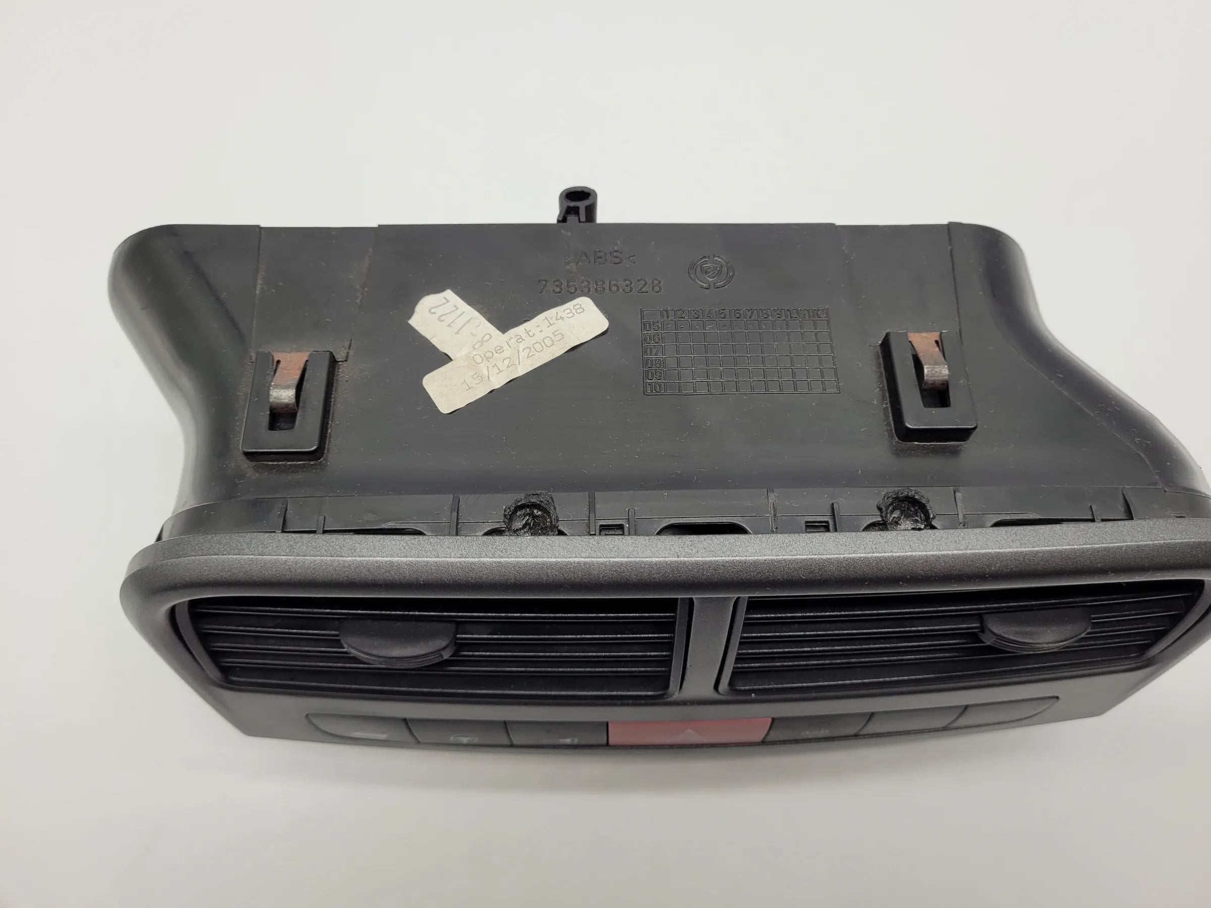 Original Fiat Grande Punto (199) Mittelkonsole Luftdüse Warnblinker 735386328