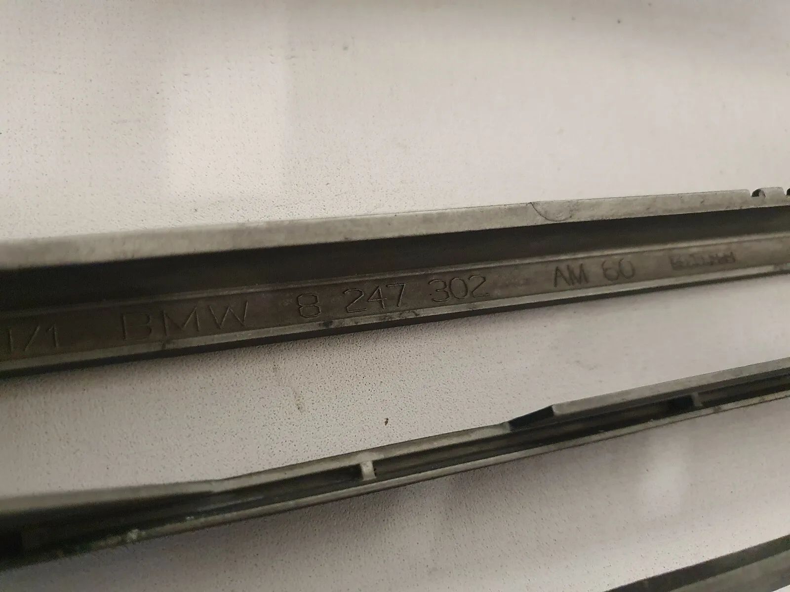 ⭐⭐⭐ BMW 5 TOURING (E39)  Blende Instrumententafel 8247302 Radioschacht Metall⭐⭐⭐