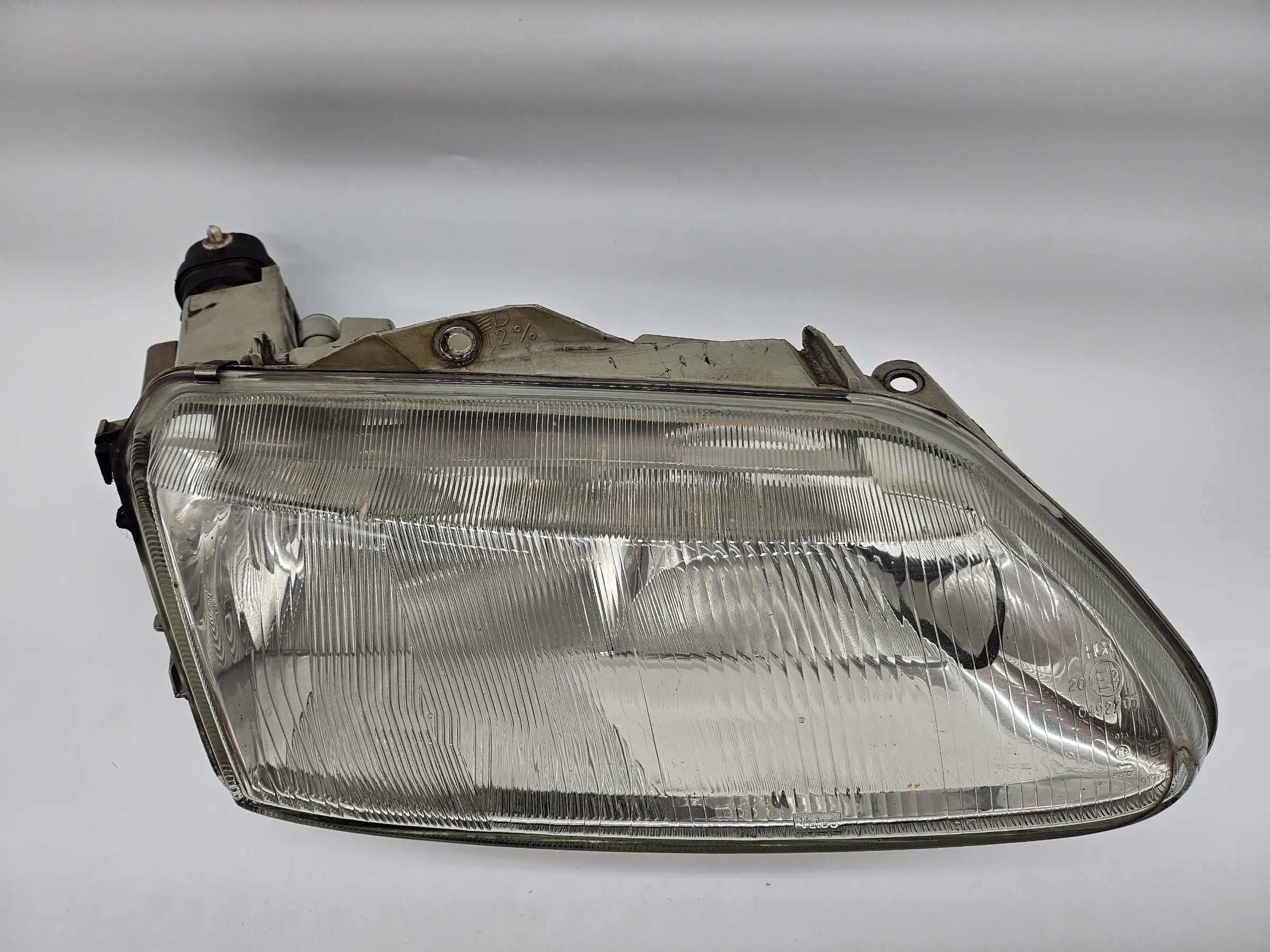 Renault Espace III JE Farol 7700820119 direito Valeo (7701038272) Laguna I