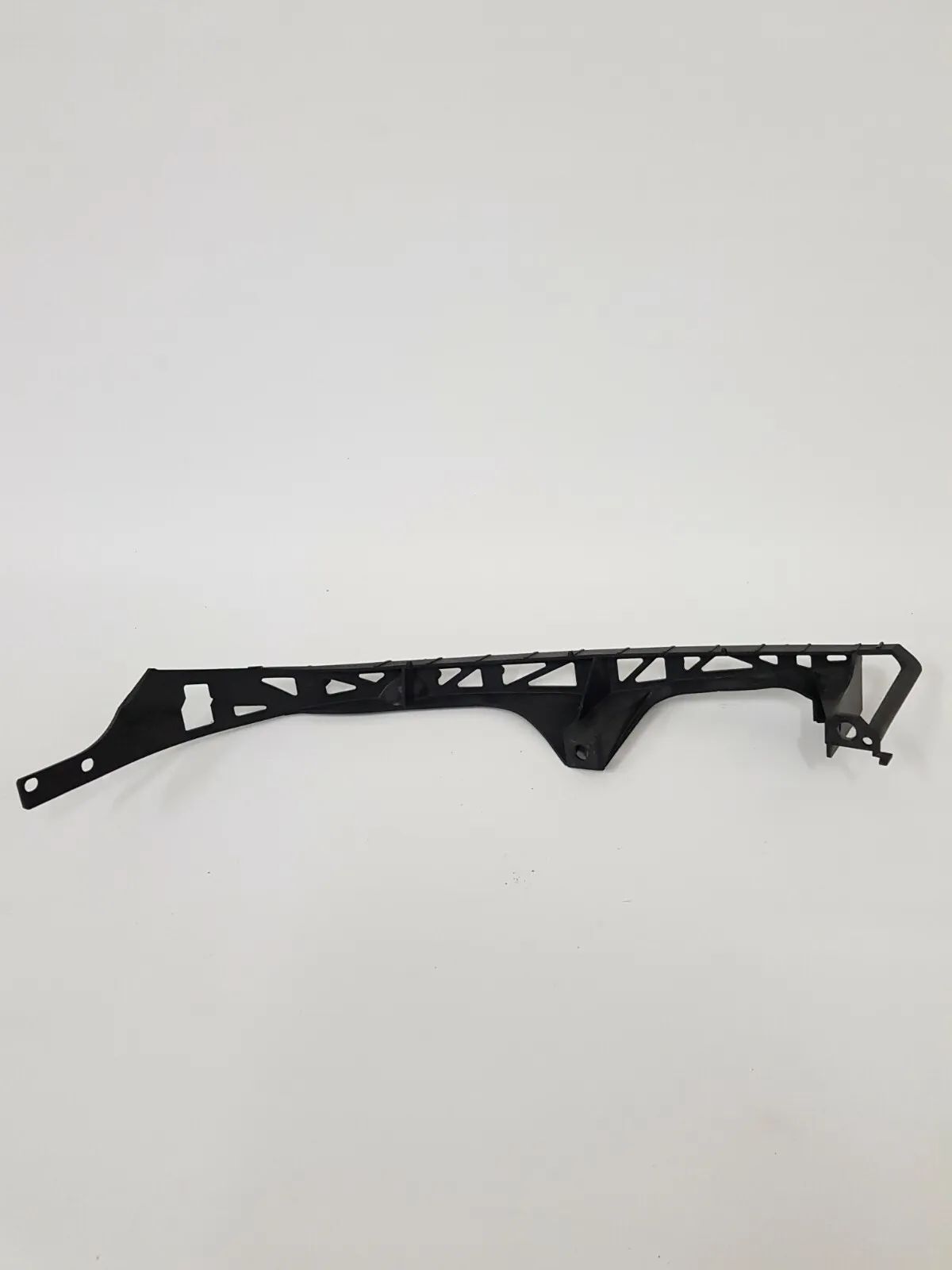 Originele OE MAZDA 6 GP9A50161A Bumpersteun links