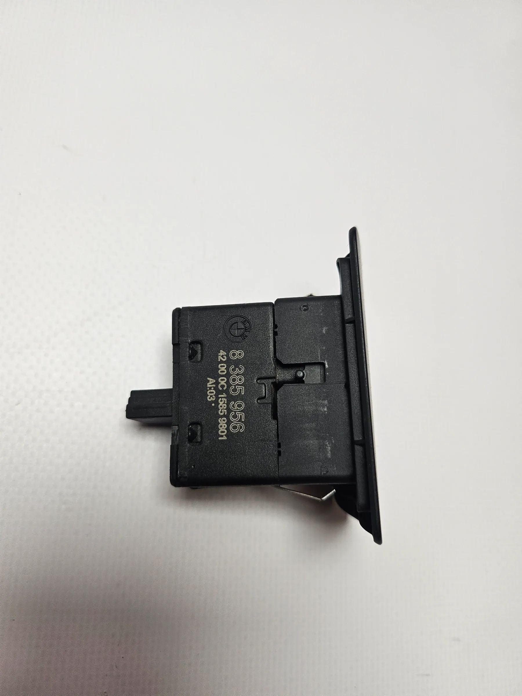 oryginalny BMW X5 E53 przełącznik podnośnika szyb tył prawy 8385956 3.0 Benzyna