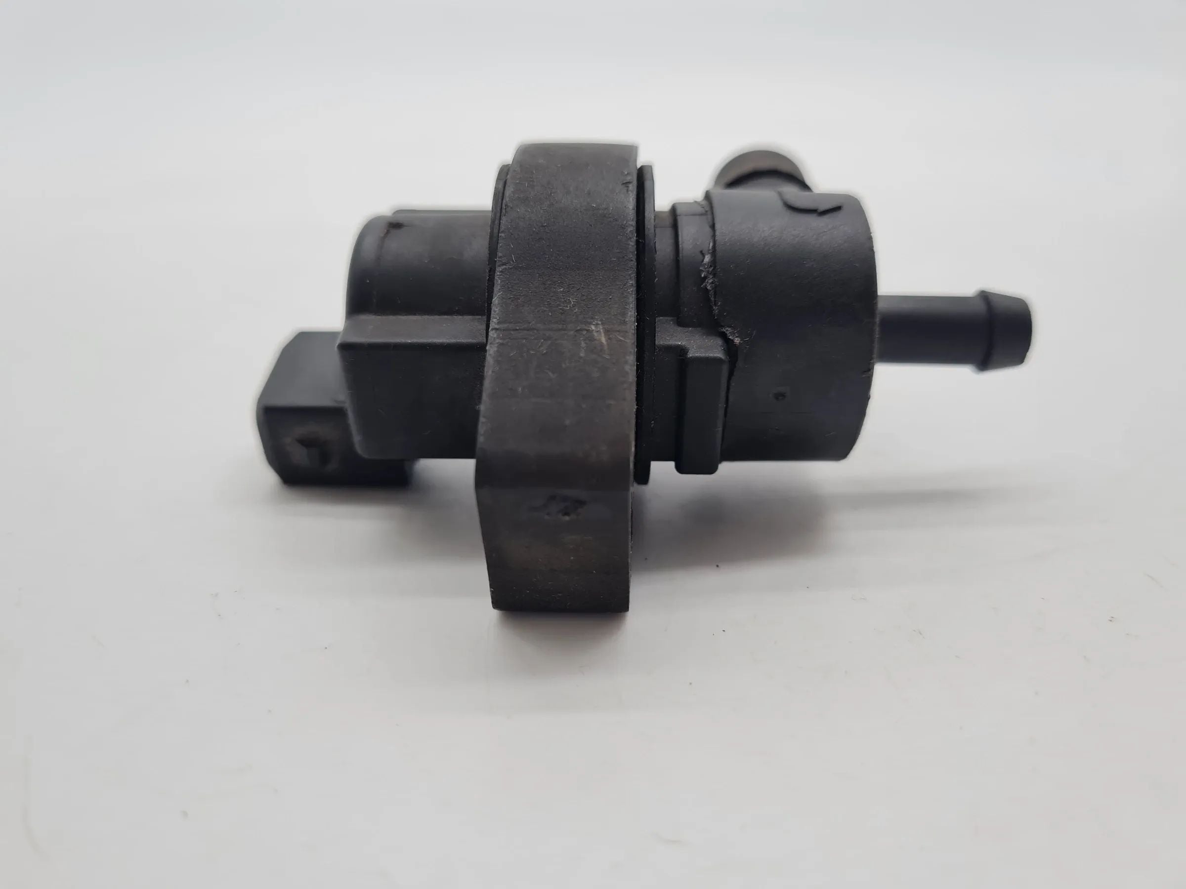 Original BMW 5er (E39) Tankentlüftungsventil 1433602