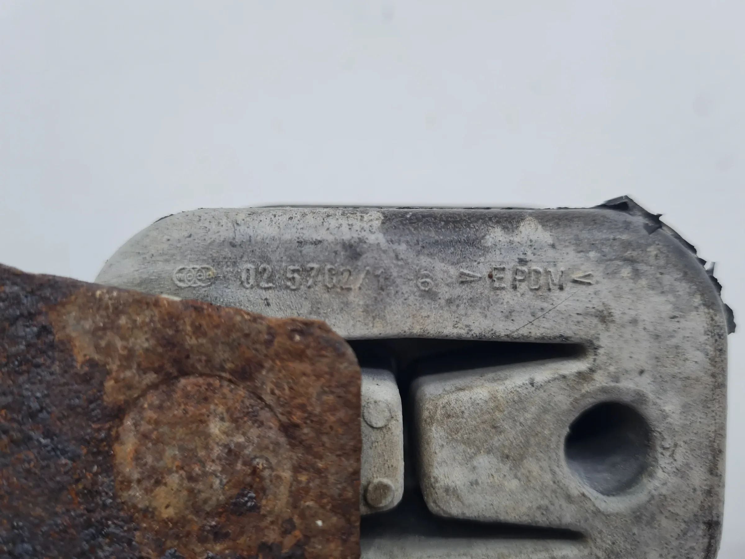 Original BMW 5er (E39) Auspuffhalter 18.21-1745359