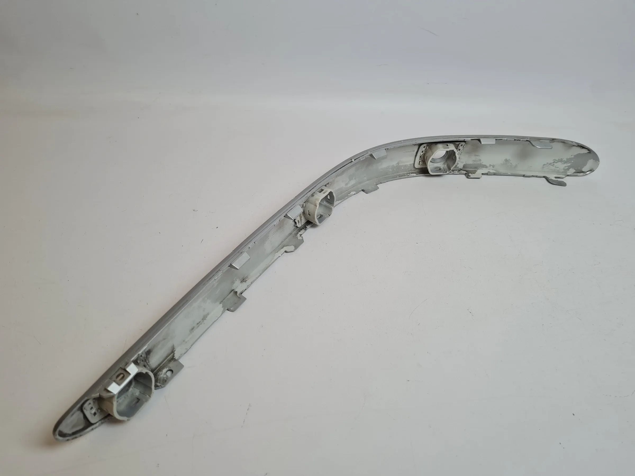 Original Mercedes-Benz C-Klasse (W203) Zierleiste Stoßstange Links A2038854321