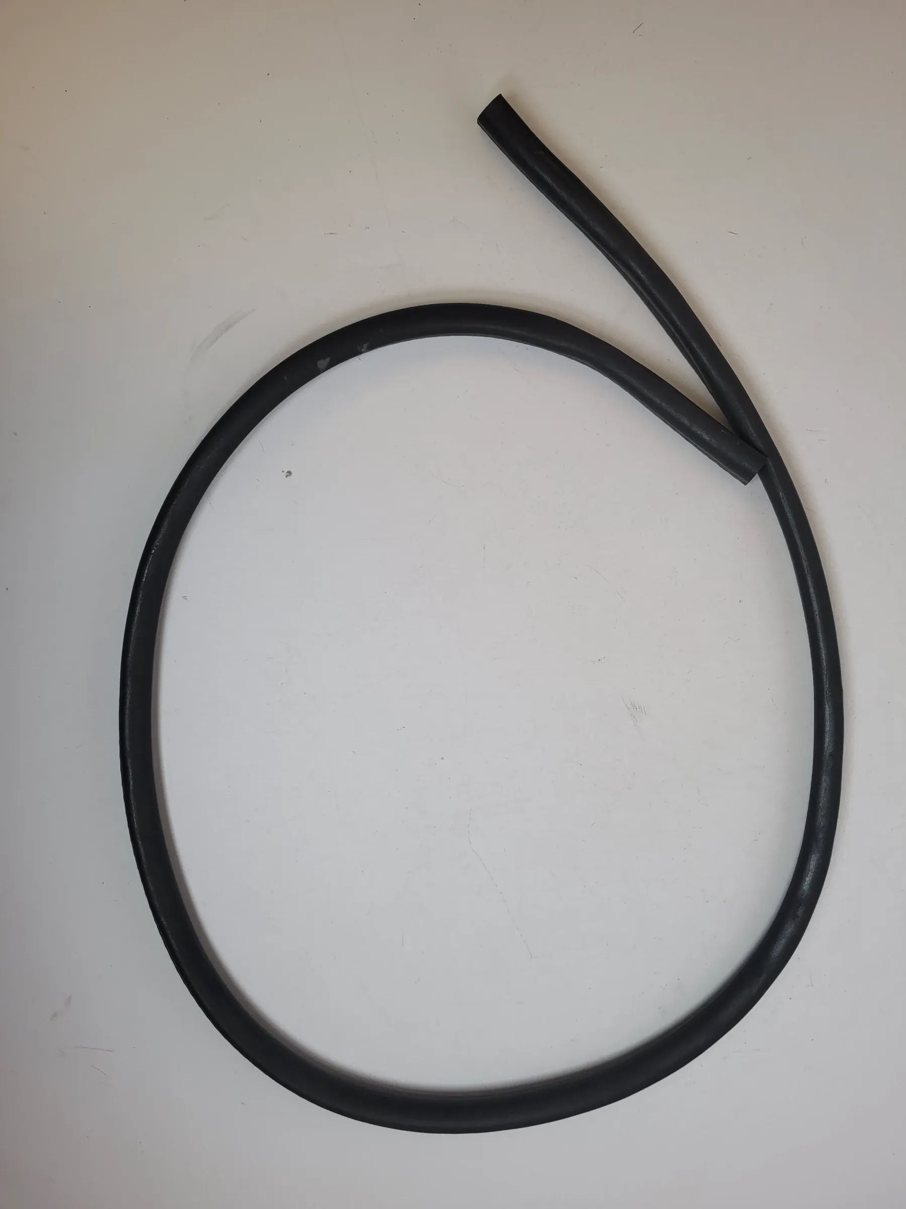 Original Audi A6 (4B2/4B4) Dichtung Motorhaube (über Scheinwerfer) Vorne