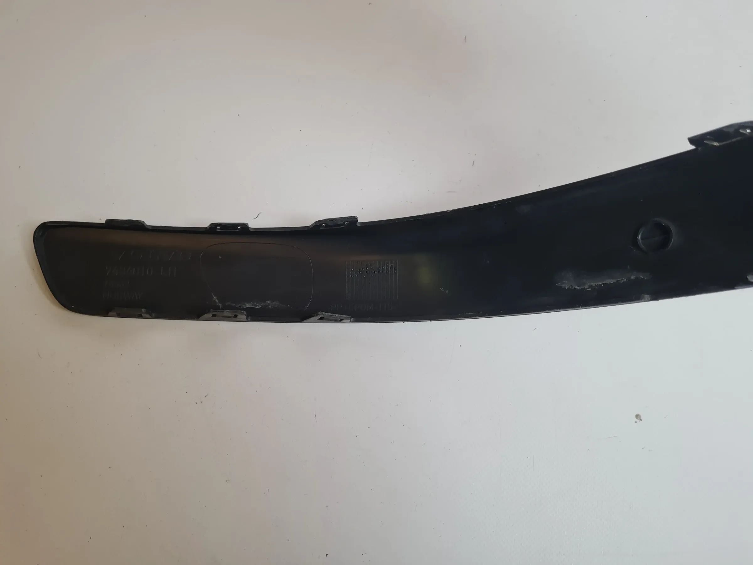 Original Volvo S60 (384) Schutz- & Zierleiste Vorne Links 9484010