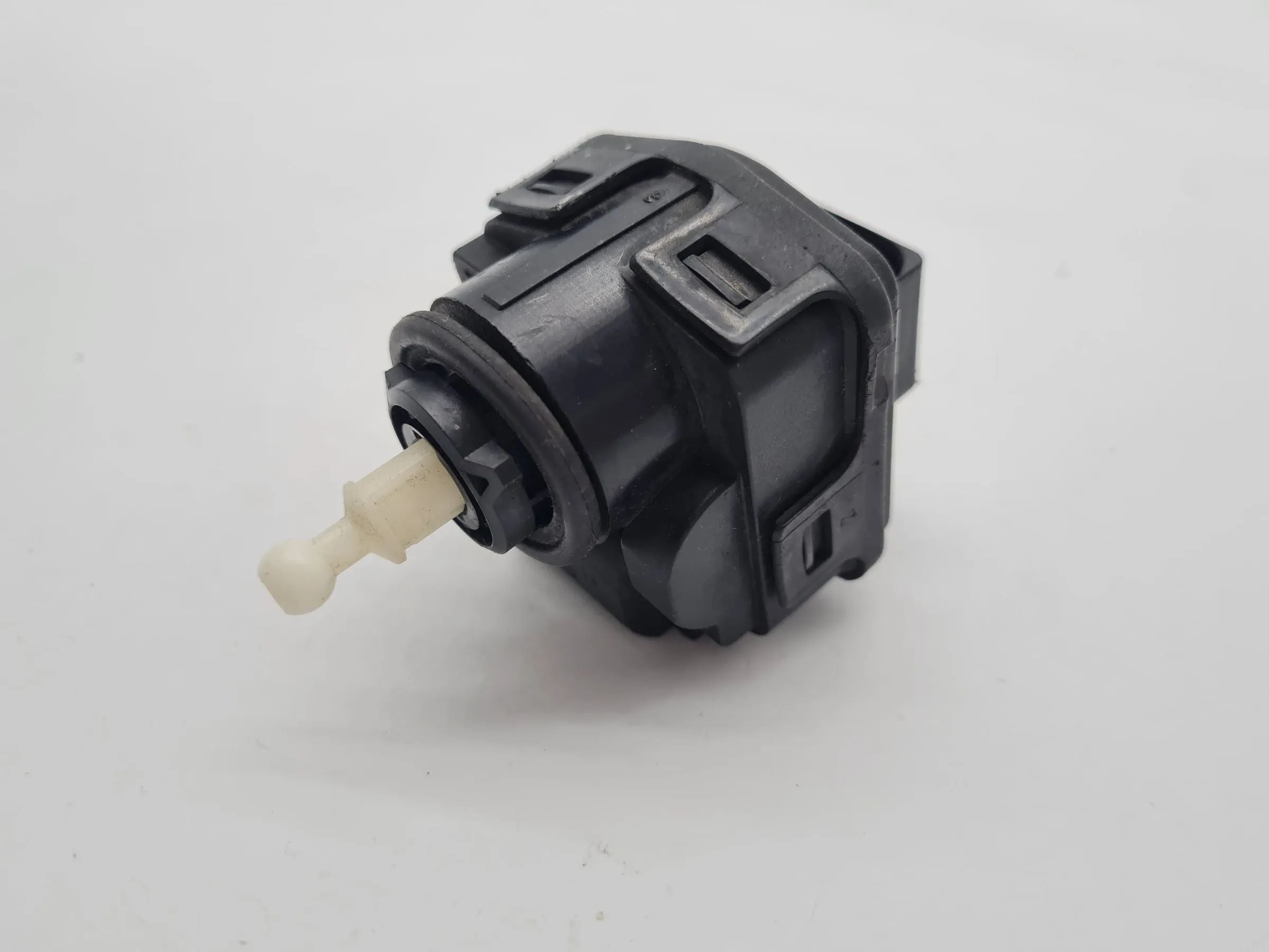 Original Audi A3 (8L) Scheinwerfer Stellmotor LWR L/R 8L0941295