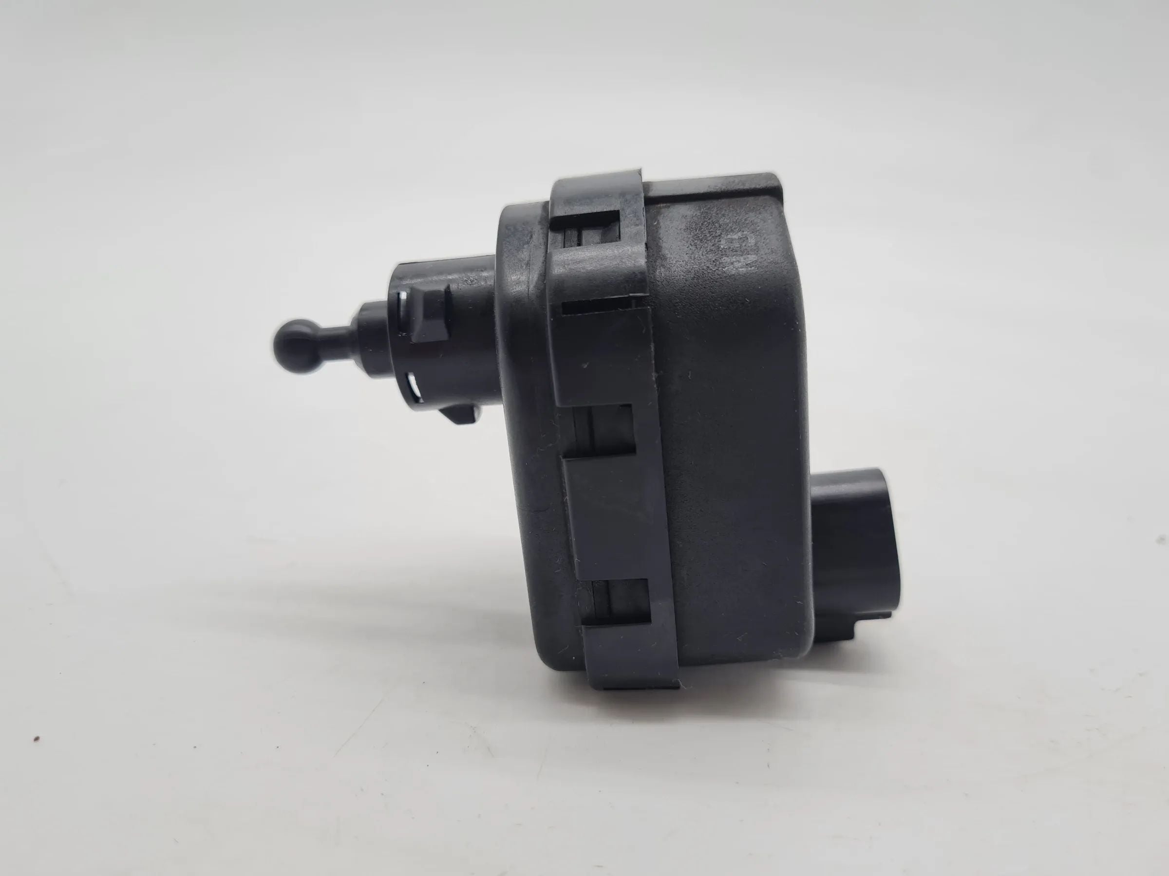 Original Daihatsu Cuore V (L7) Scheinwerfer Stellmotor LWR L/R 37221-76661