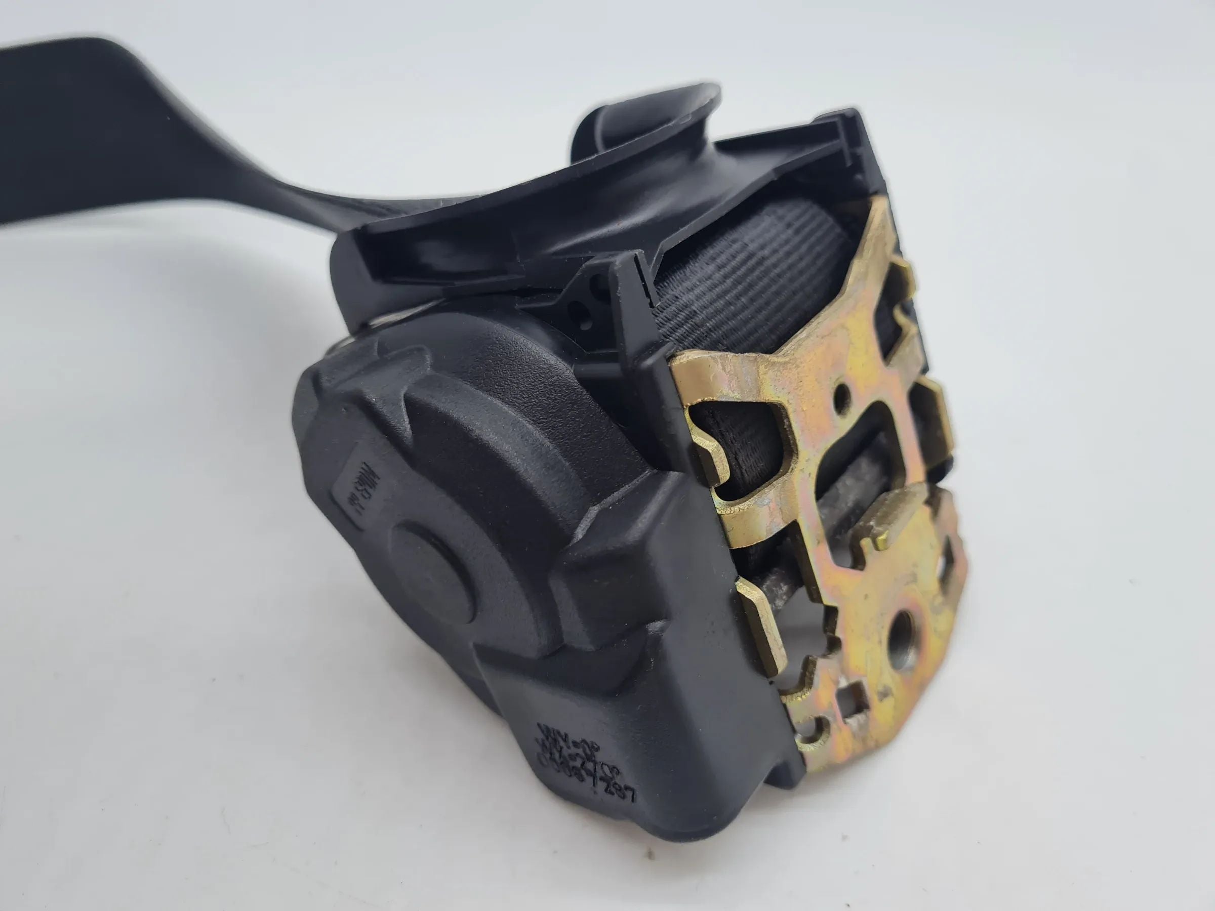 Original Audi A6 (4B2/4B4) Sicherheitsgurt Hinten Mitte 8D1941824