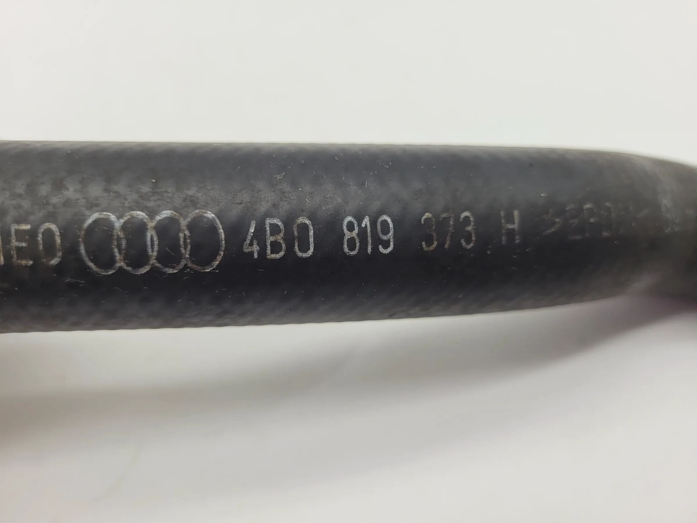 Original Audi A6 (4B2/4B4) Kühlleitung Kühlschlauch Hinten 4B0819373H