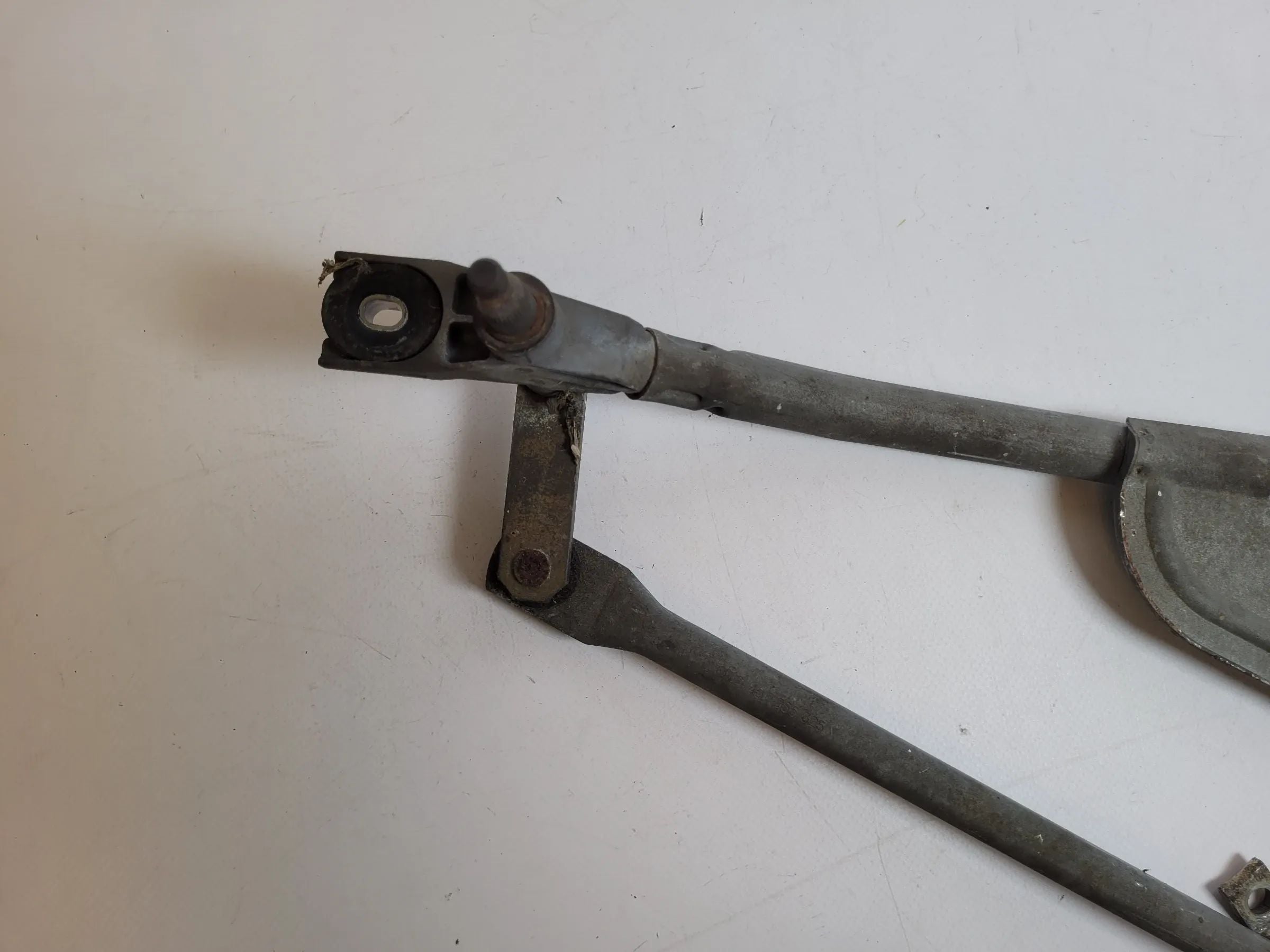 Original Audi A6 (4B2/4B4) Wischermotor Gestänge Vorne (4B1955113)