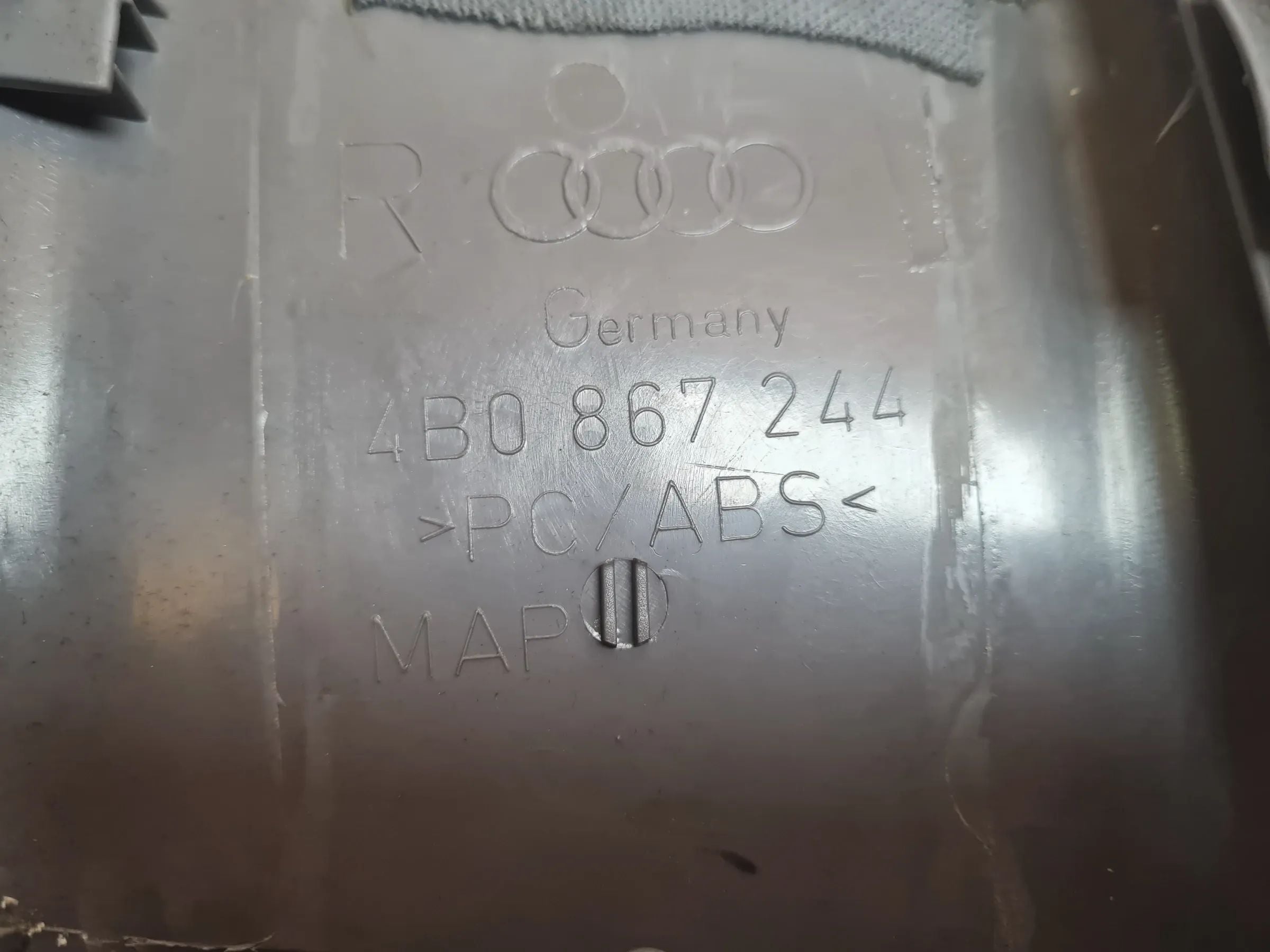 Original Audi A6 (4B2/4B4) Verkleidung B-Säule Rechts Oben Grau 4B0867244