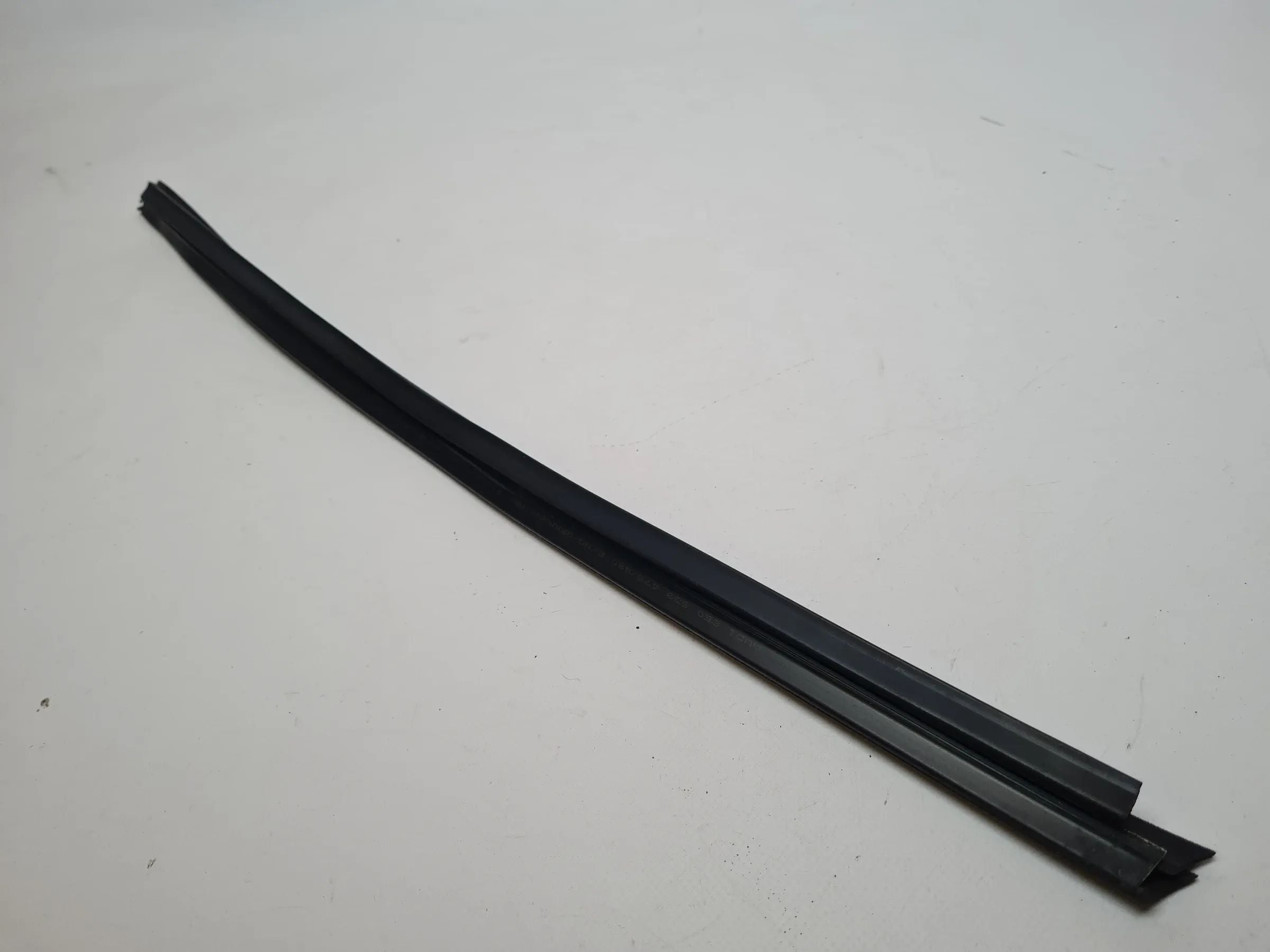 Original Audi A4 (8E/B6/B7) Tür Fenster Dichtung Leiste Rechts Hinten 8E0839480