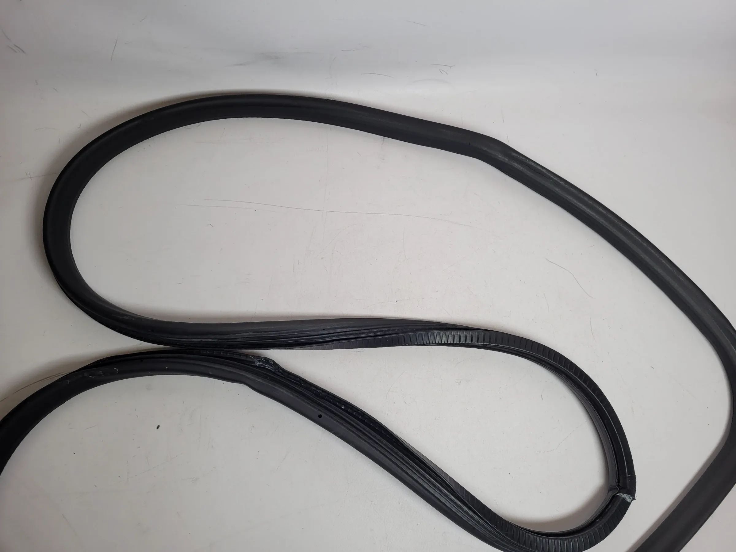 Original Audi A6 (4B2/4B4) Türdichtung Dichtung Gummi Rechts Vorne 4B0831721