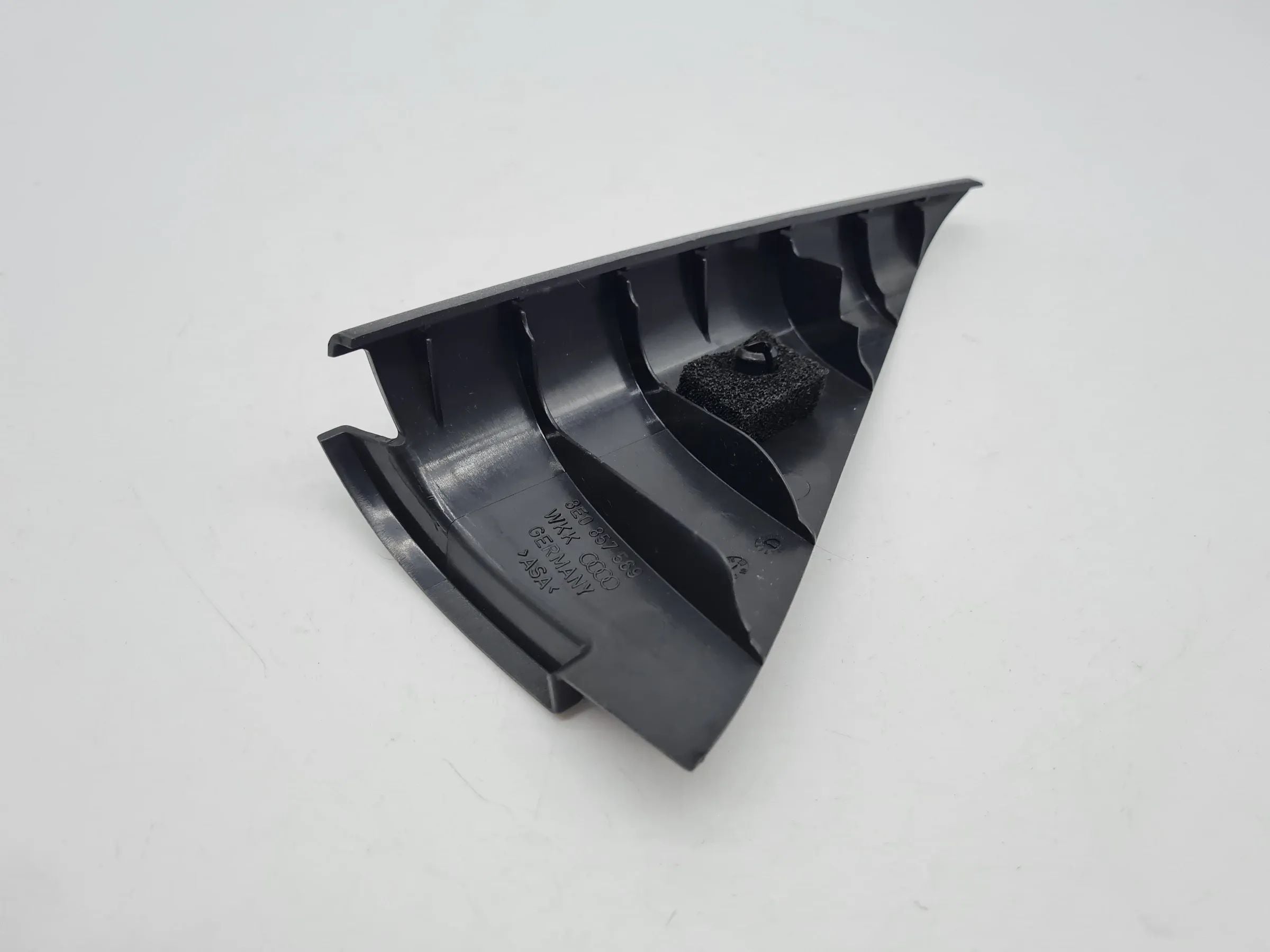 Original Audi A4 (8E/B6/B7) Blende Verkleidung Dreieck Links Hinten 8E0857569