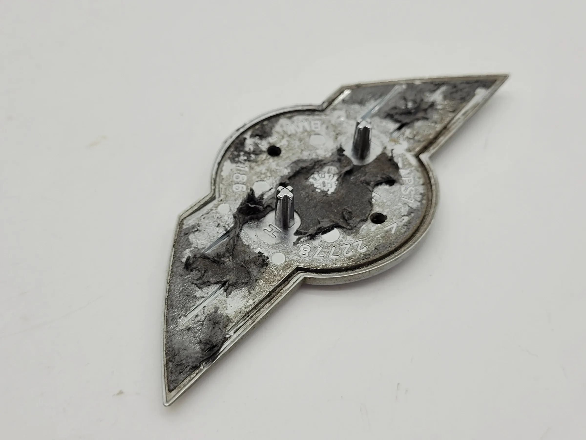 Original Mini One (R50/R53) Emblem Logo Heck 7026186