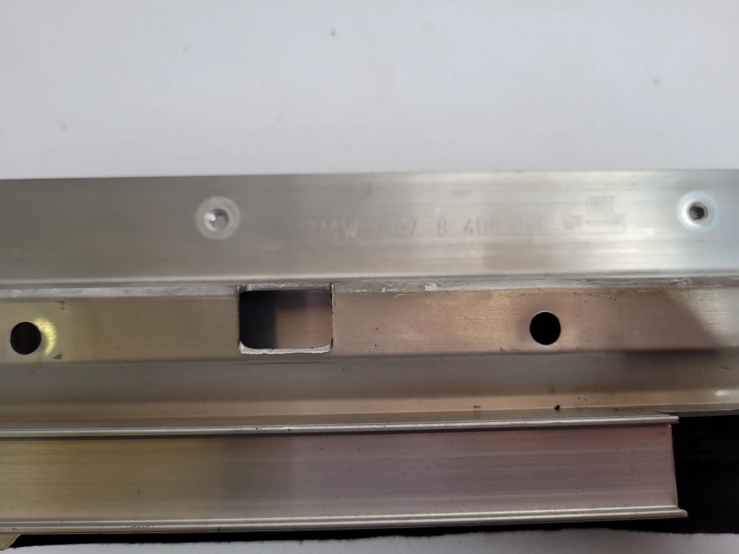 Original BMW X5 (E53) Halterung Rechts Hinten 51.47-8408766