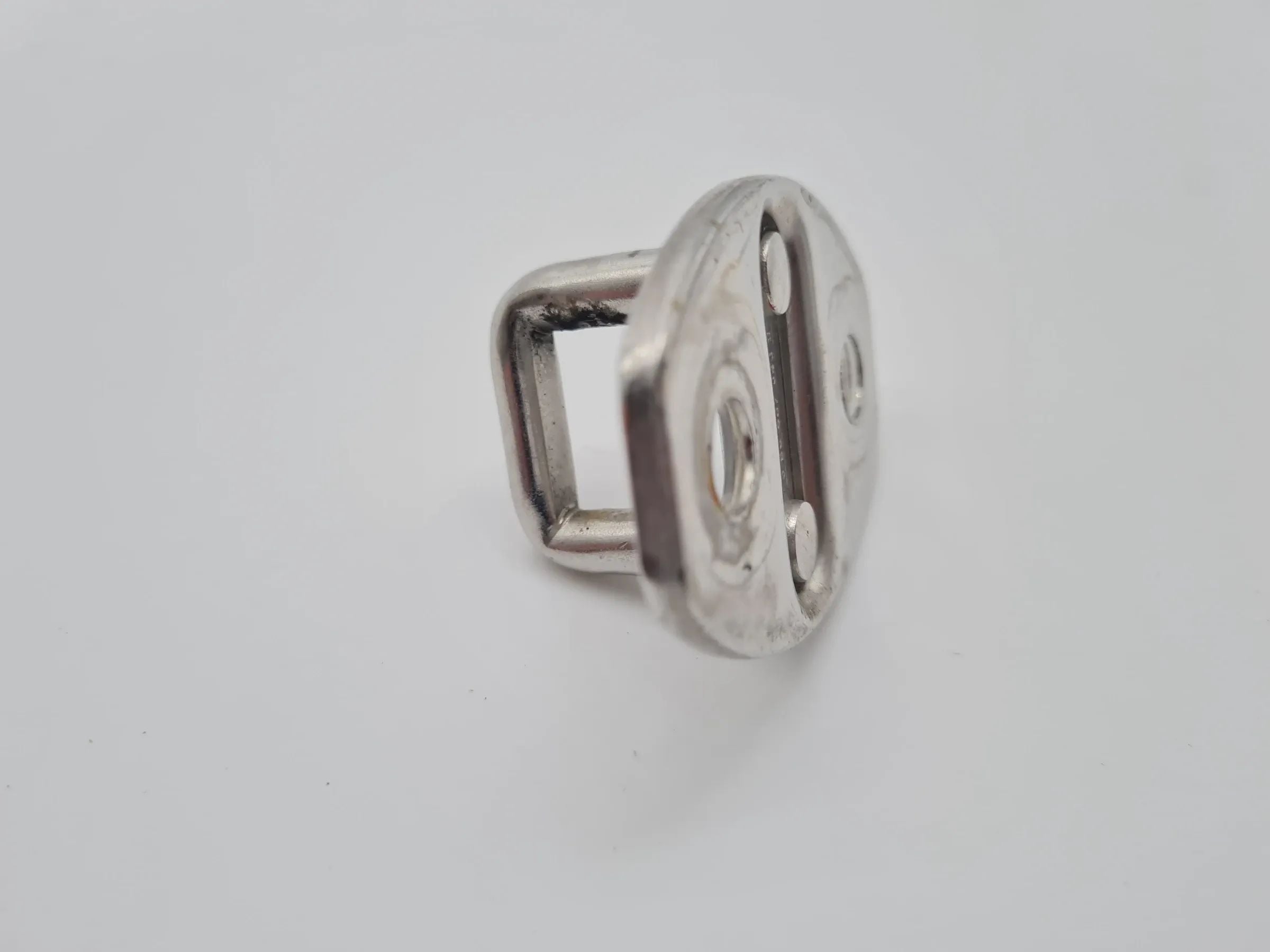 Original Audi A6 (4B2/4B4) Fanghaken Türschließkeil L/R 3B0837033D