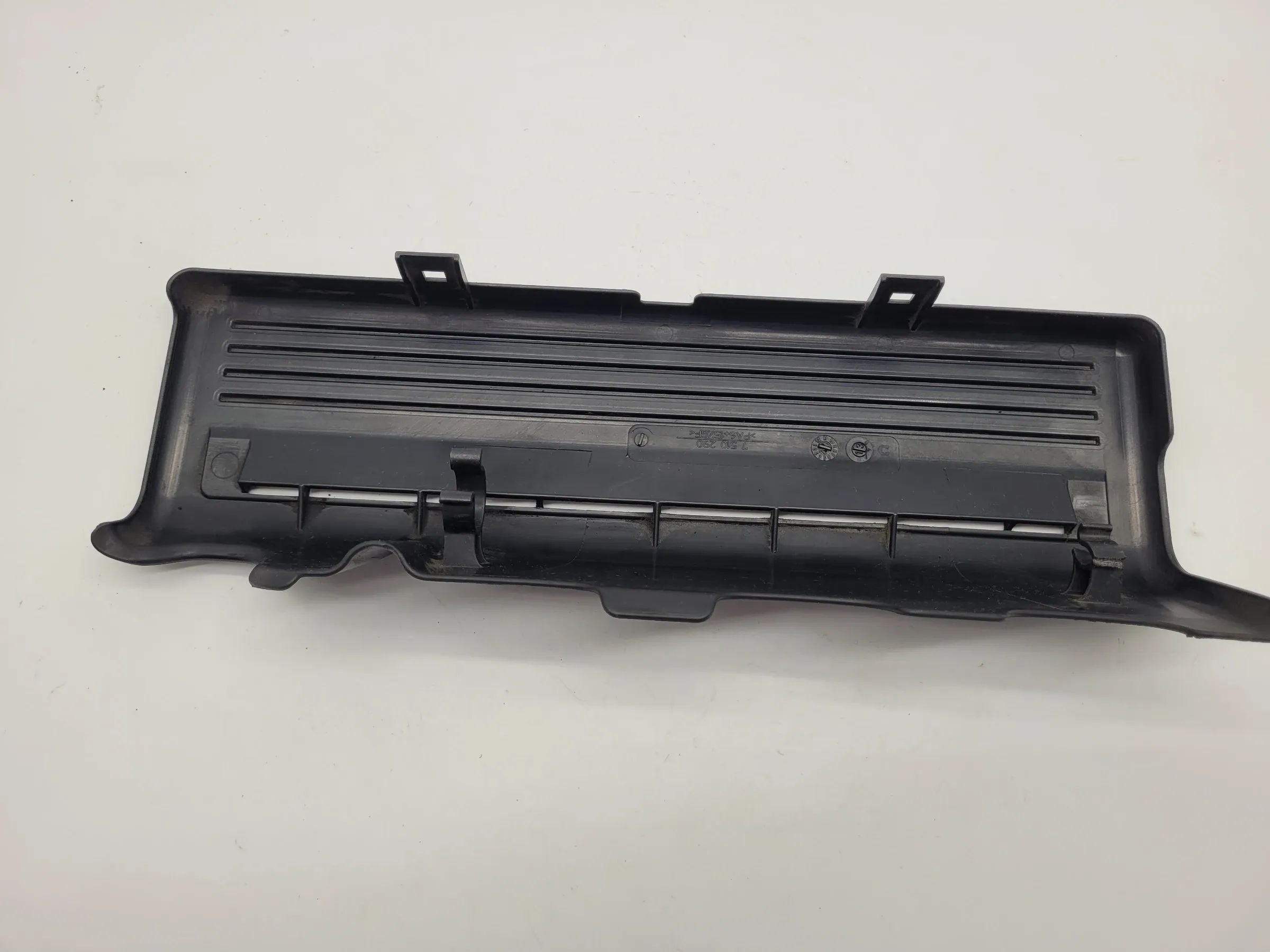 Original Mini One (R50/R53) Abdeckung Einspritzrohr Motor 7510290