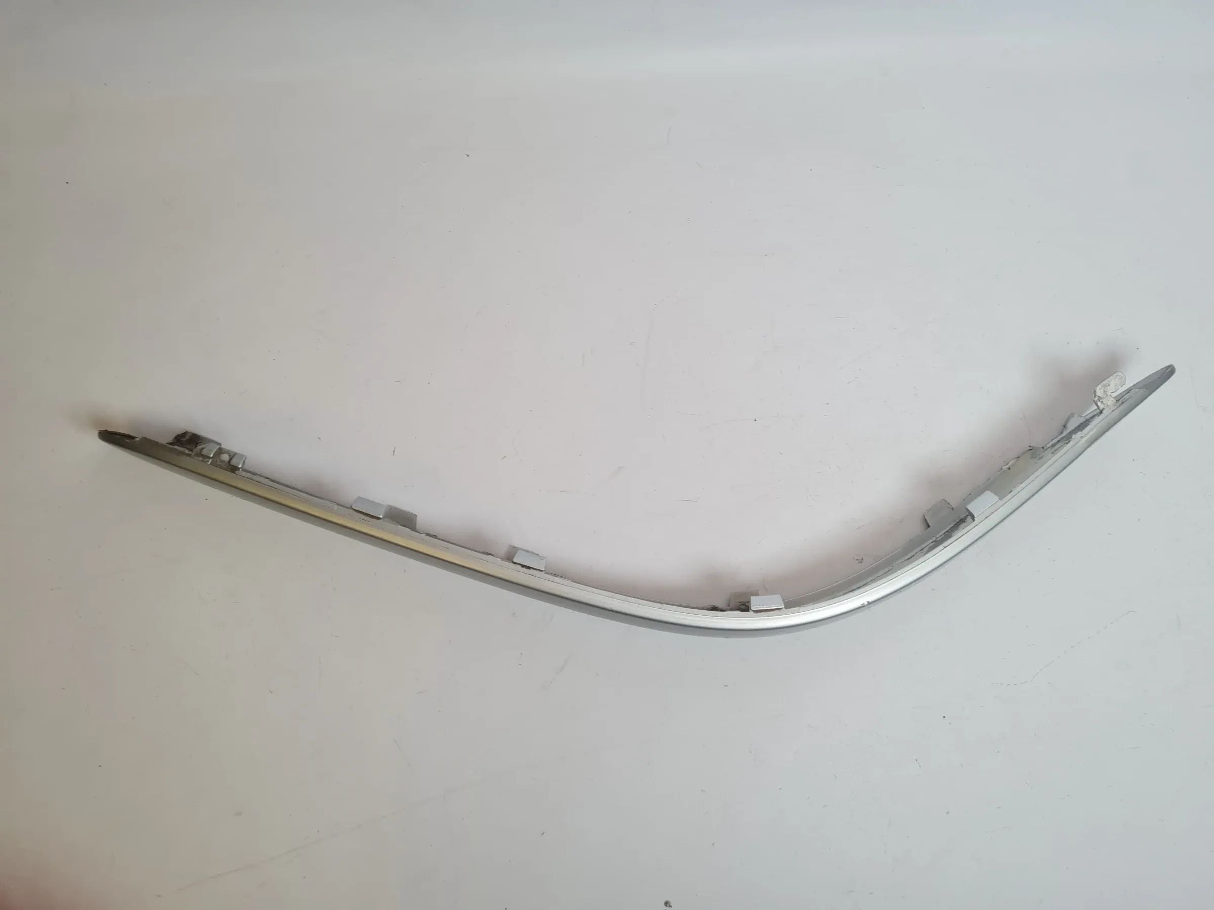 Original Mercedes-Benz C-Klasse (W203) Zierleiste Stoßstange Links, A2038854321