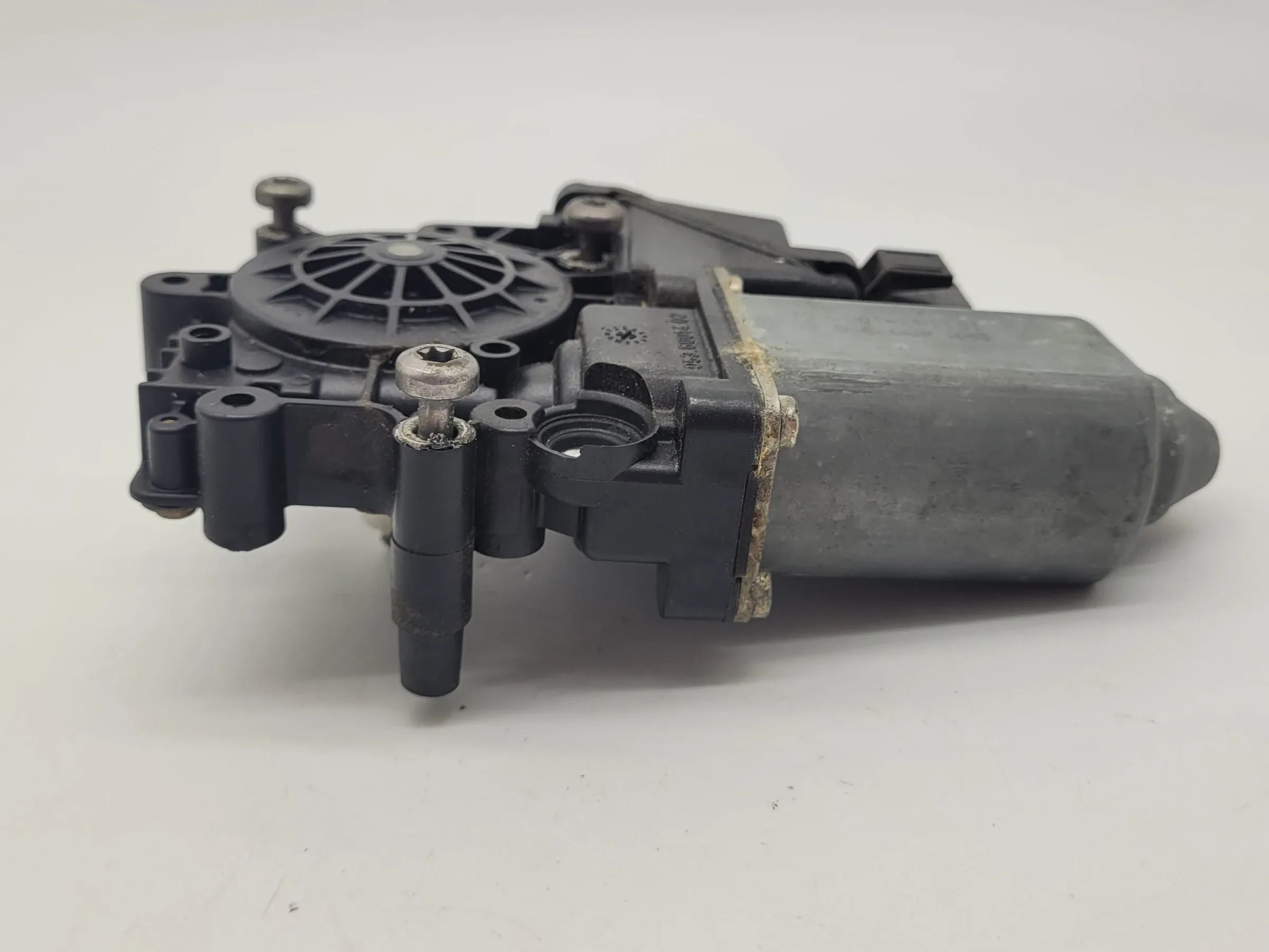 Original Audi A6 (4B2/4B4) Fensterheber Motor Hinten Rechts 4B0959802C