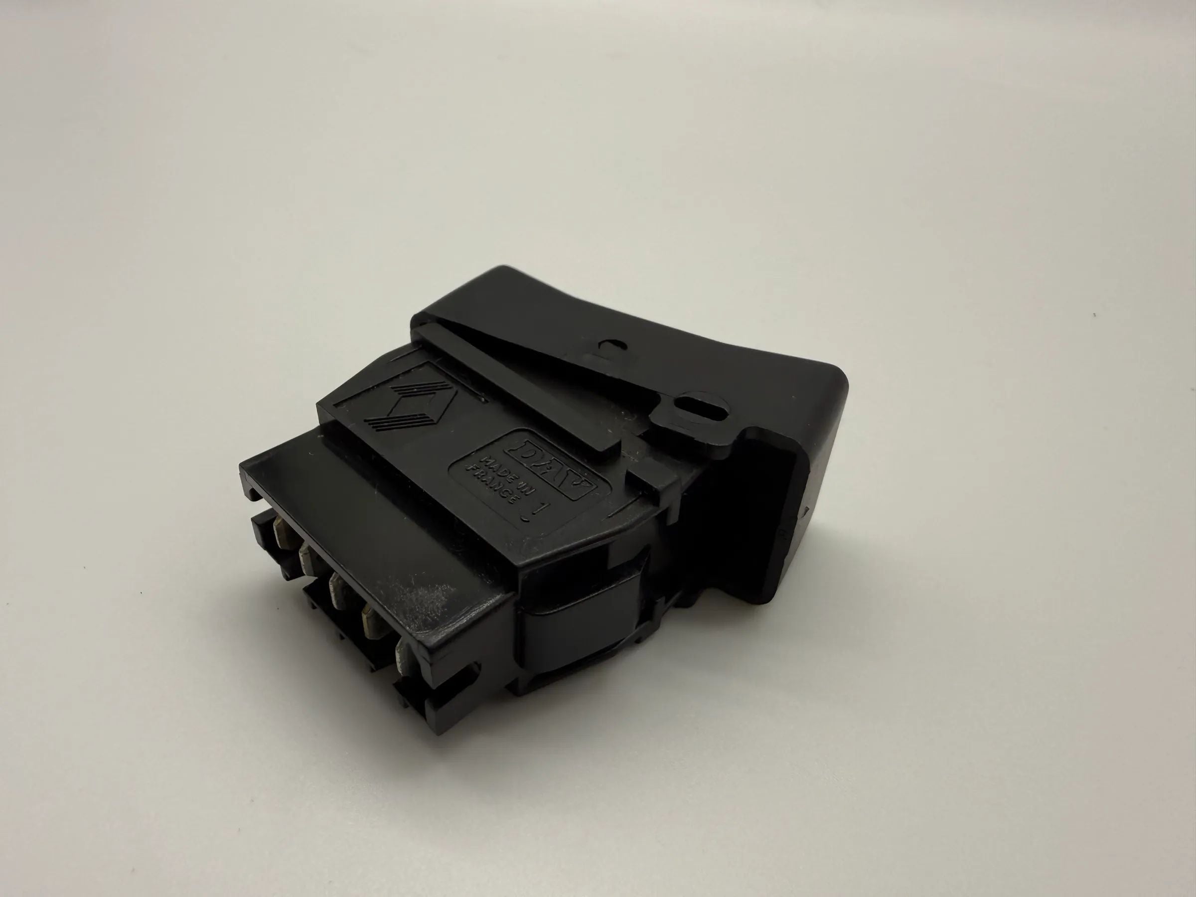 Oryginalny przełącznik świateł Renault R21 przycisk Blindknopf DAV 7700794673