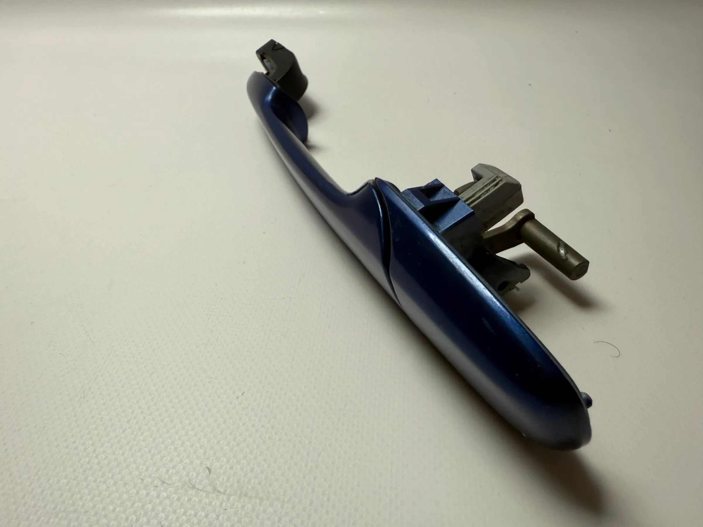 Orijinal Mazda 6 Sağ Arka Kapı Kolu Mavi GJ6L