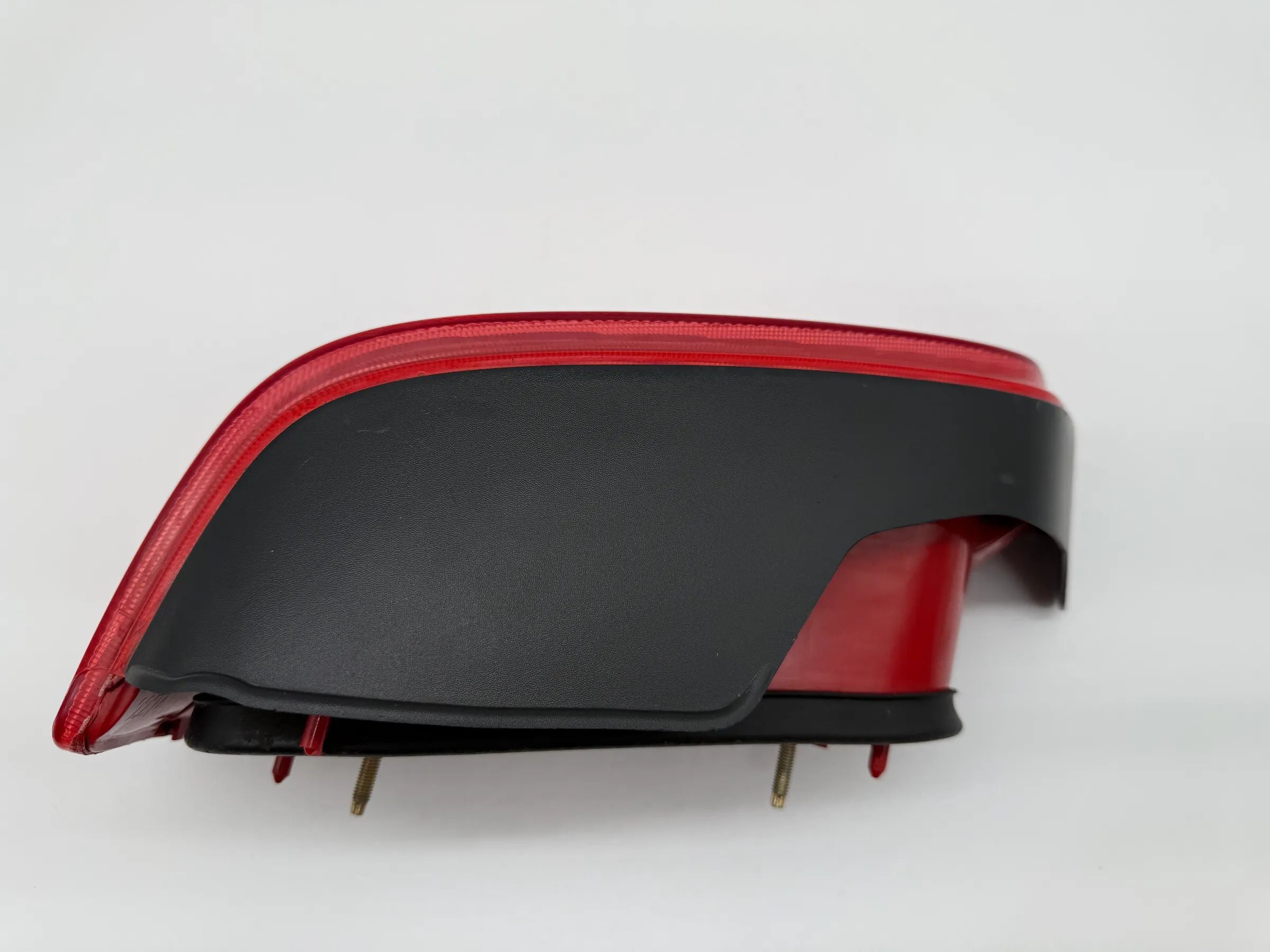 PEUGEOT 106 S204.1996 rear light tail light RIGHT LPTG123 / E25089 