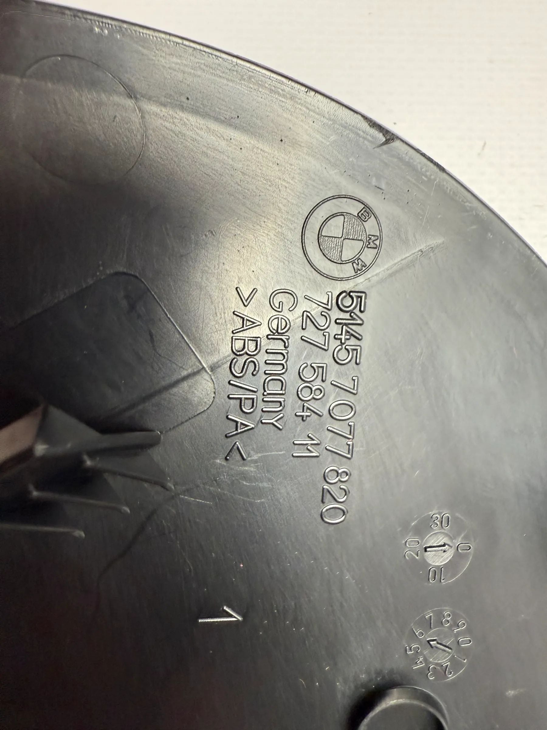 Оригинальная накладка панели приборов BMW 3 серии E90 E91 320D LCI 51457077820