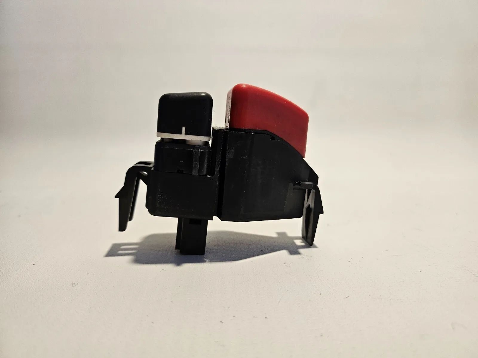 originele waarschuwingsknop Mercedes A1688201210 1688201210