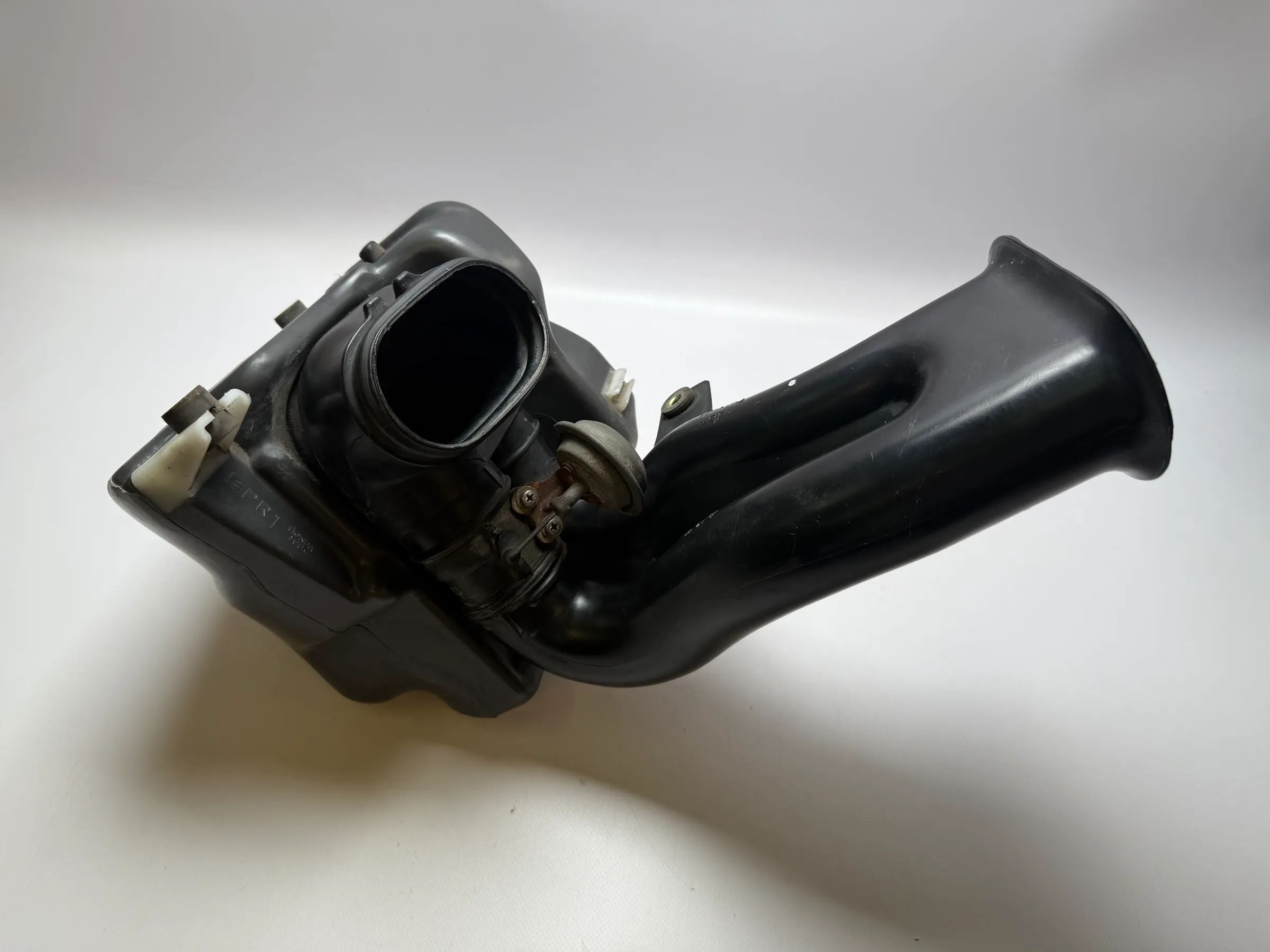 Resonador Original de Cámara de Admisión de Aire Honda Prelude 17230-P5k-000