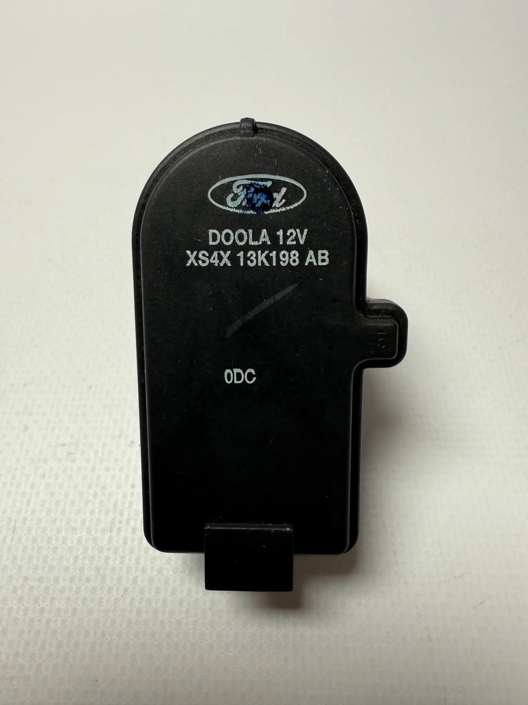 Original Ford Focus headlight range adjustment LWR XS4X-13K198-AB 