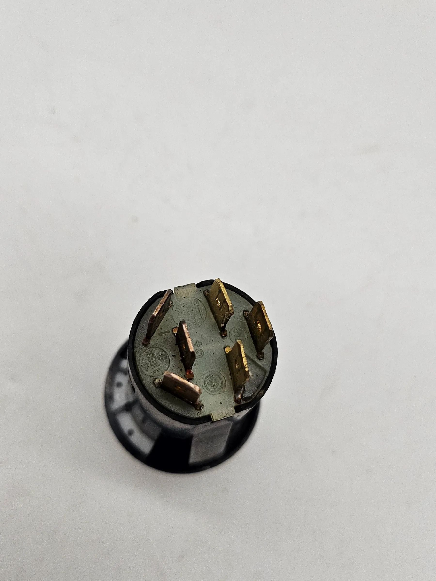 純正 Opel Corsa A Kadett D リアヒータースイッチ 90069091 中古オールドタイマー