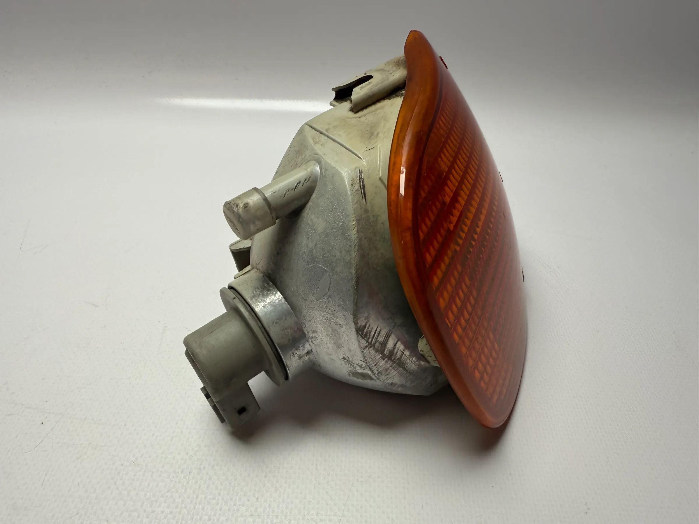 Оригинальный правый поворотник Volkswagen Кадди 9KV/9KVF Valeo 6K5953050B