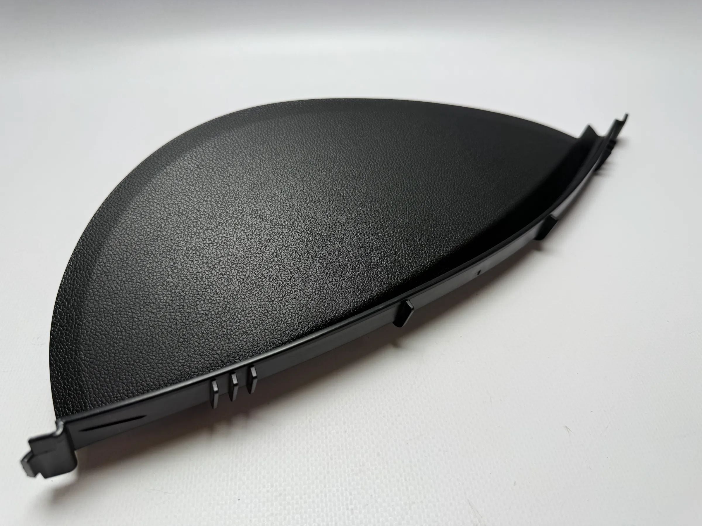 Оригинальная накладка панели приборов BMW 3 серии E90 E91 320D LCI 51457077819