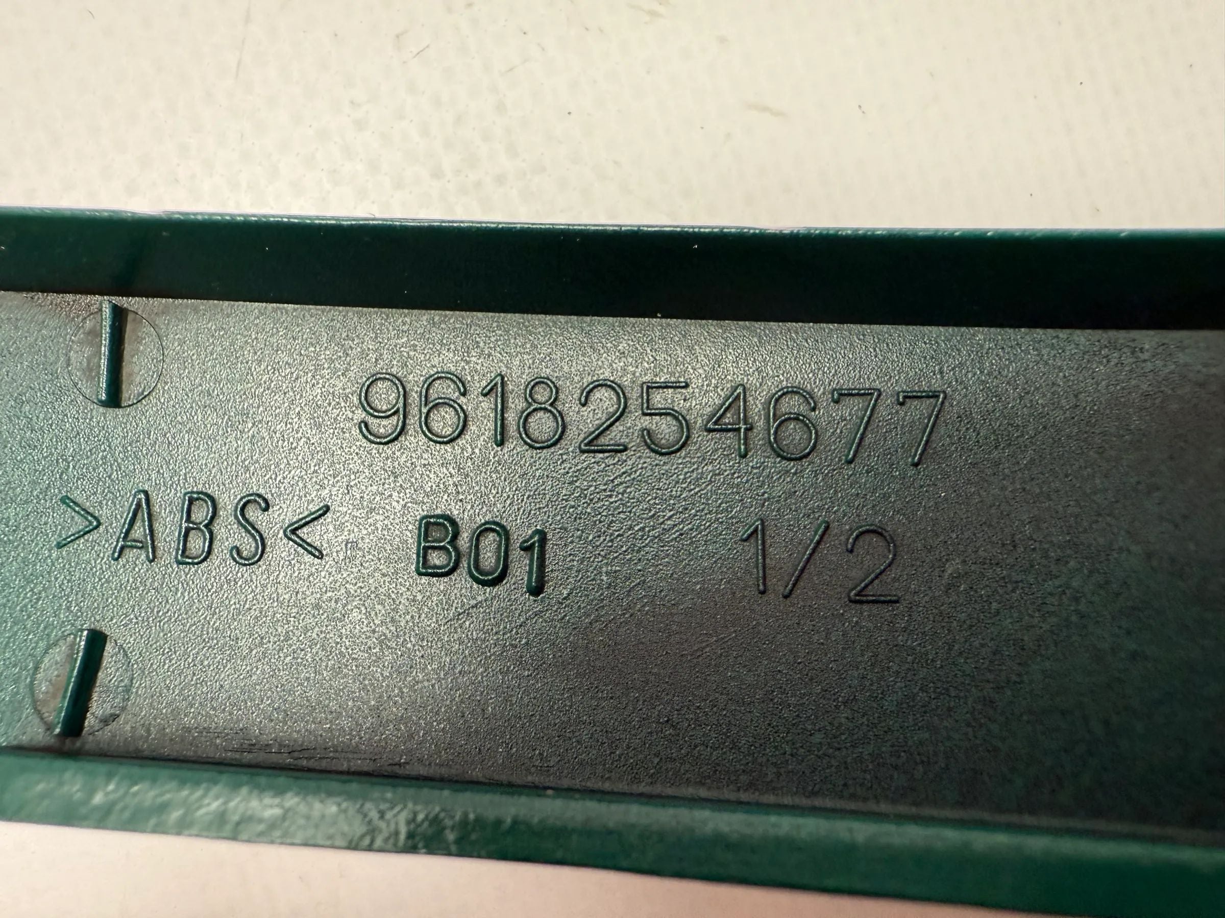 Originale CITROEN Berlingo PEUGEOT Partner Cornice Faro Verde 9618254677