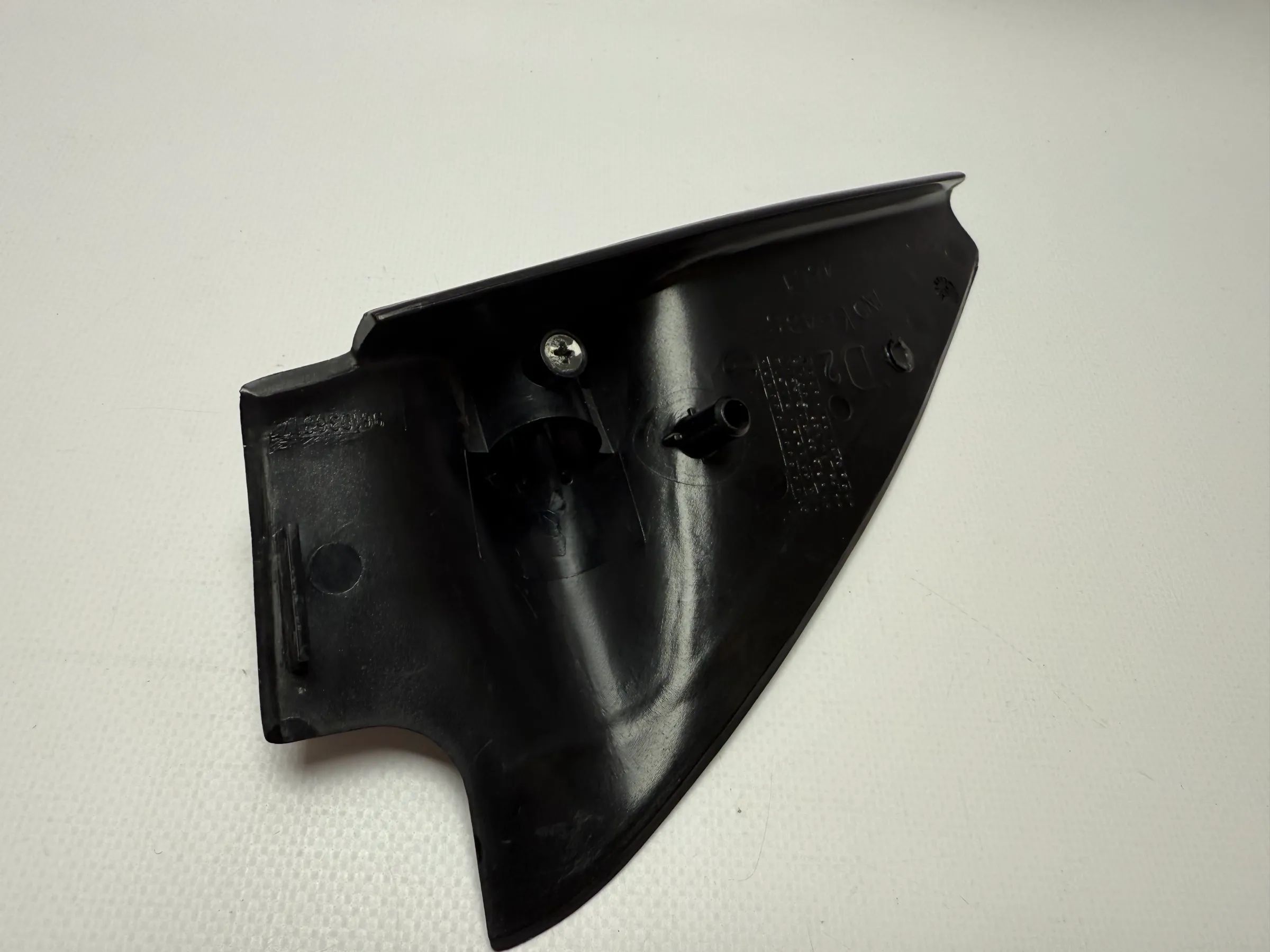 Оригинальная правая накладка зеркала внутренней отделки Peugeot 106 9610363177