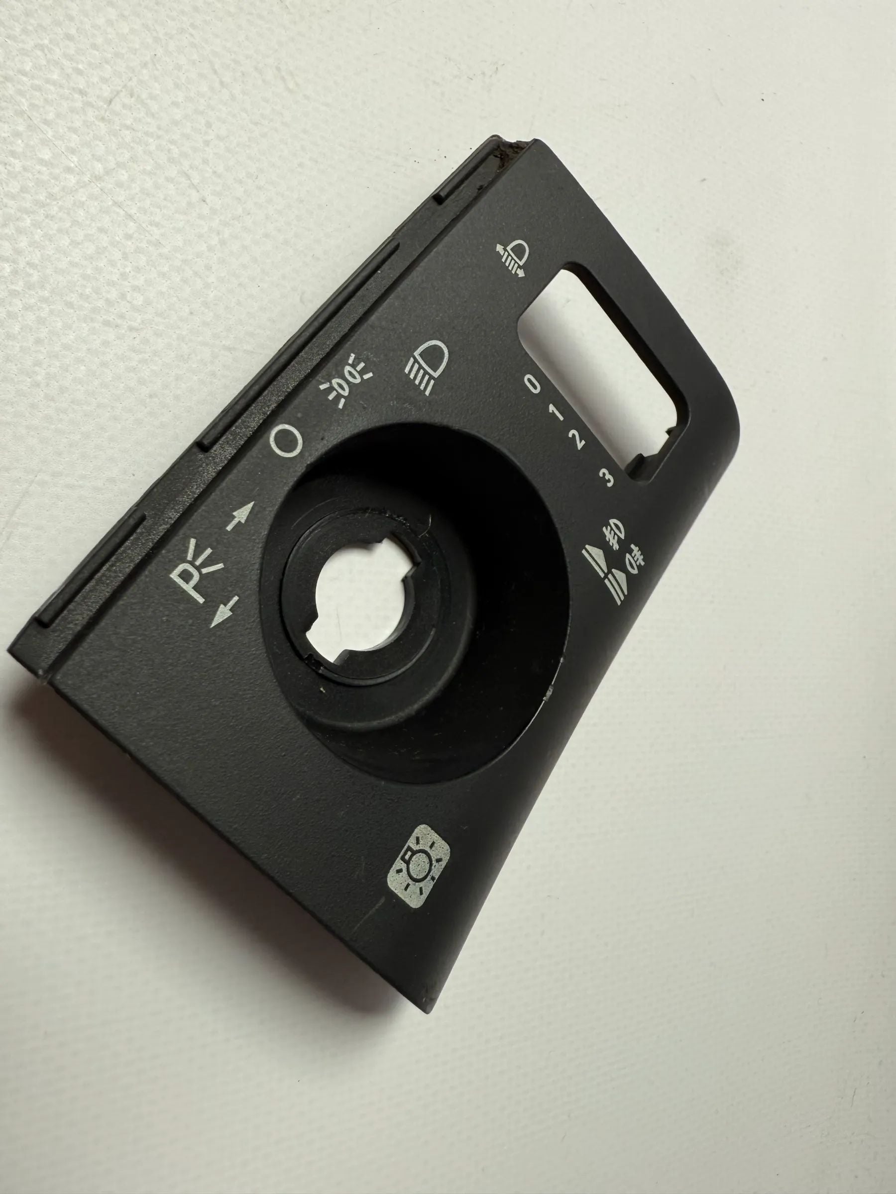 Original Mercedes Benz Moldura de Interruptor de Luz 2026890280