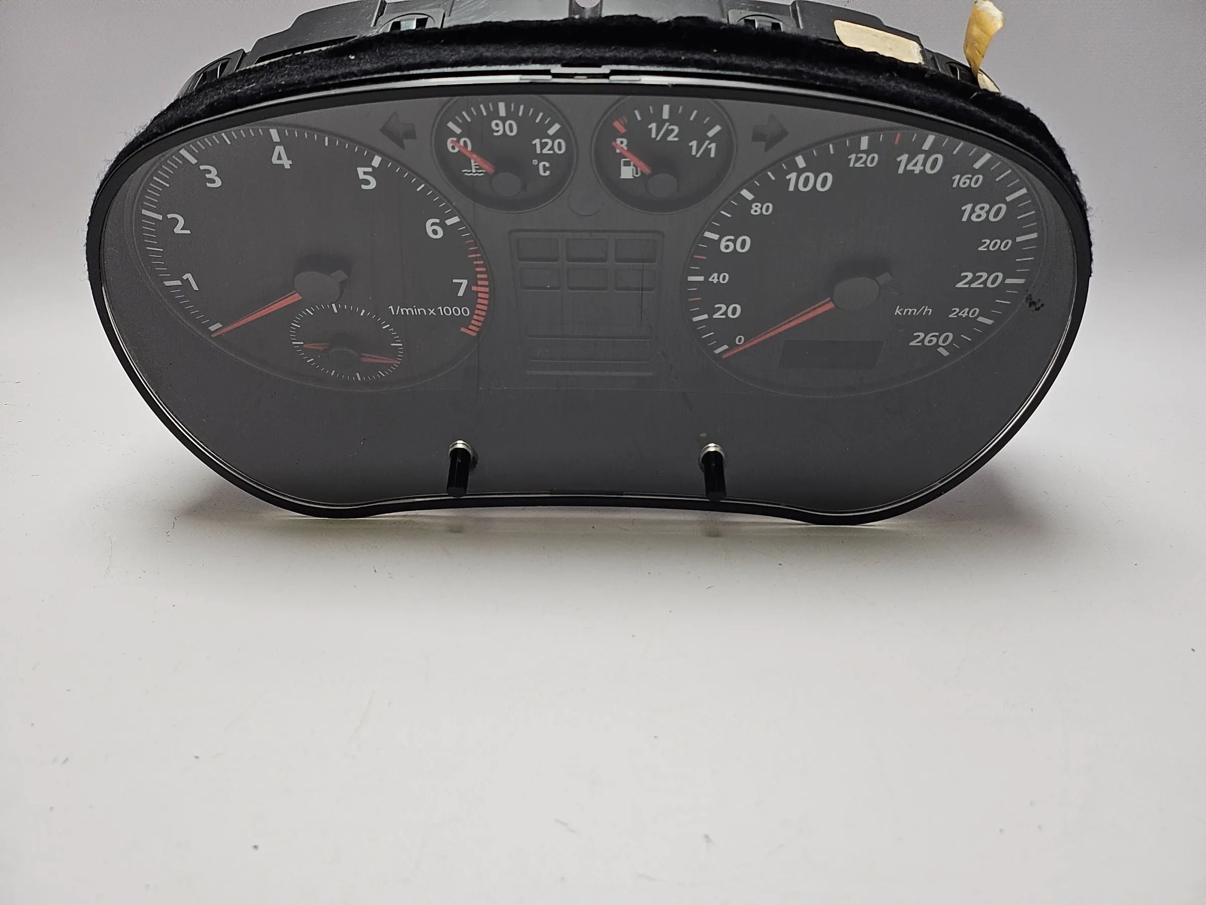 Audi A3 8L1 1.6 speedometer instrument cluster 8L0919860A 110.008.778/002 