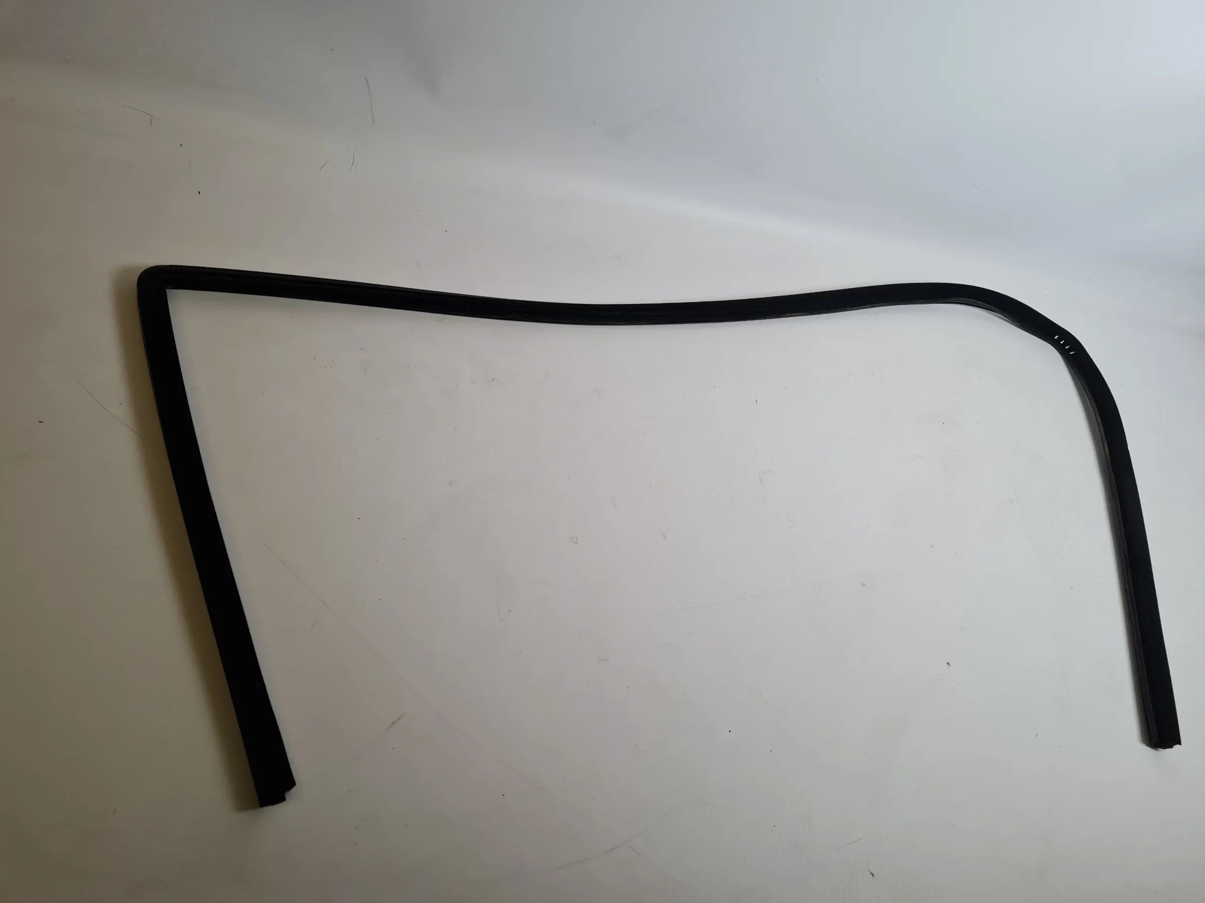 Original Mercedes C-Klasse (CL203) Dichtung Tür Fenster Links Vorne Innen