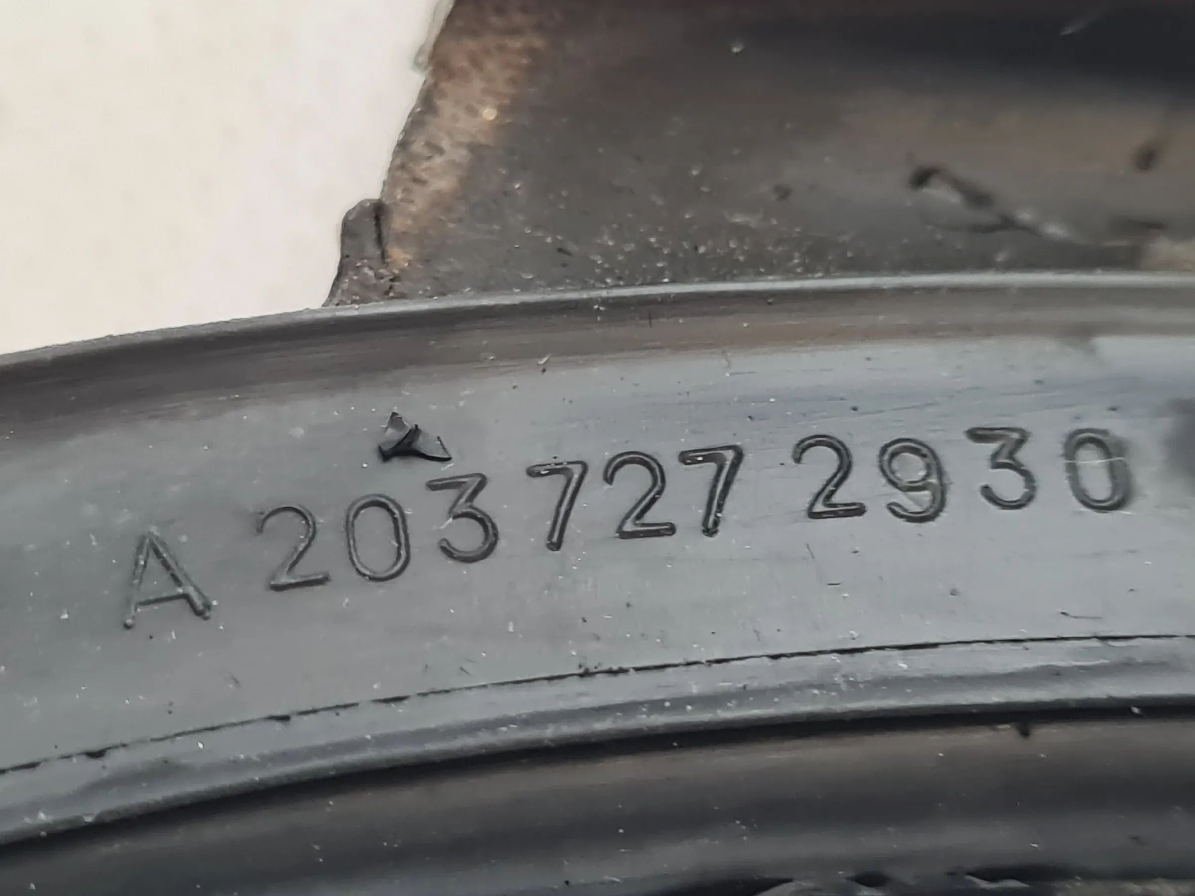 Original Mercedes C-Klasse (CL203) Dichtung Tür Links A2037272930
