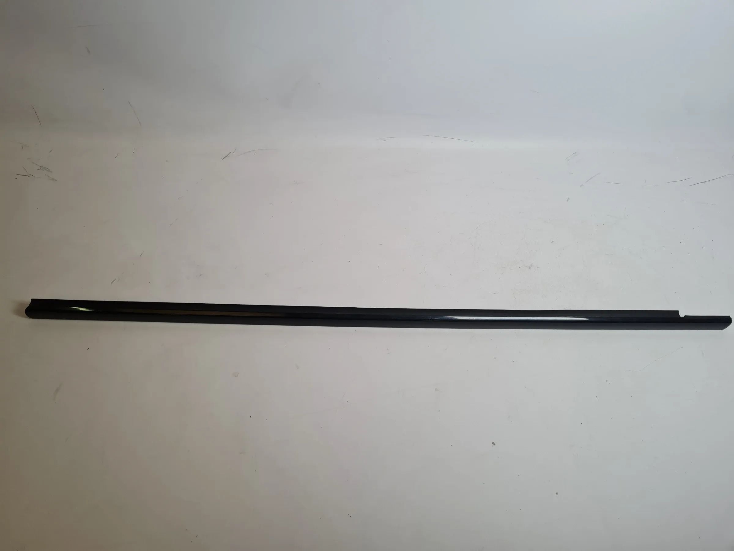 Original Mercedes C-Klasse (CL203) Einstiegsleiste Links Schwarz A2036903180