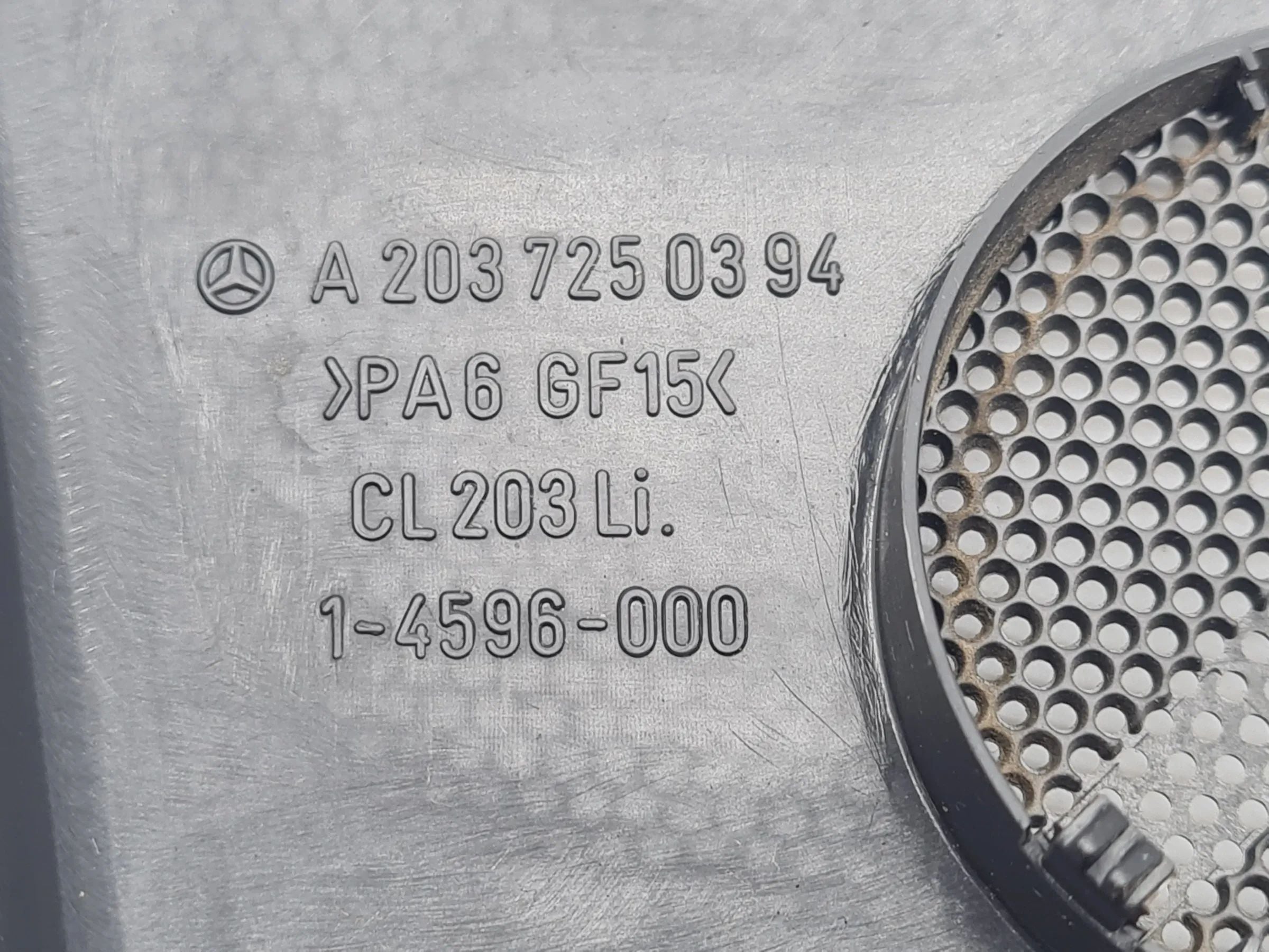 Original Mercedes-Benz C-Klasse (CL203) Abdeckung Lautsprecher Links A2037250394