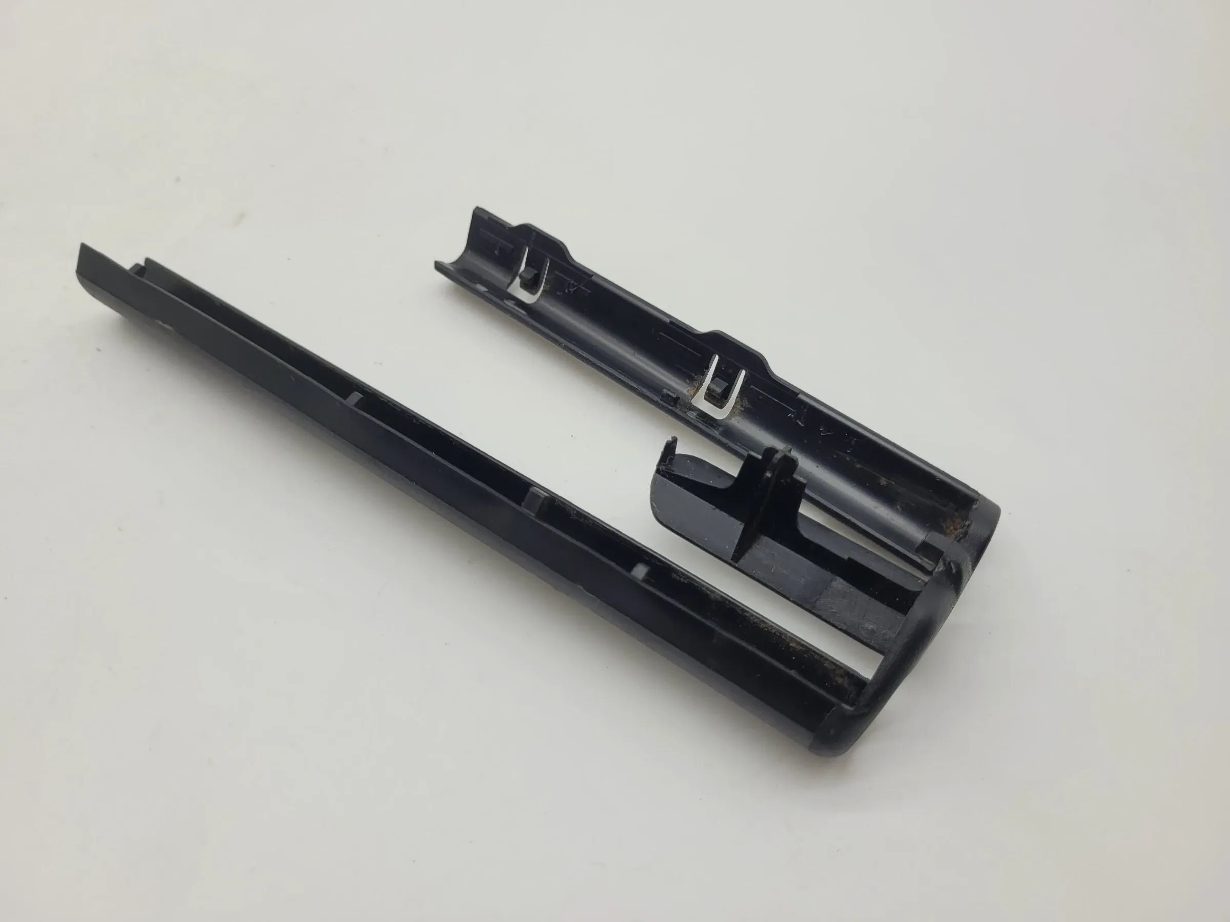 BMW 7er E38 Abdeckung Sitzschiene Links Vorne 52.10-8207205 Original