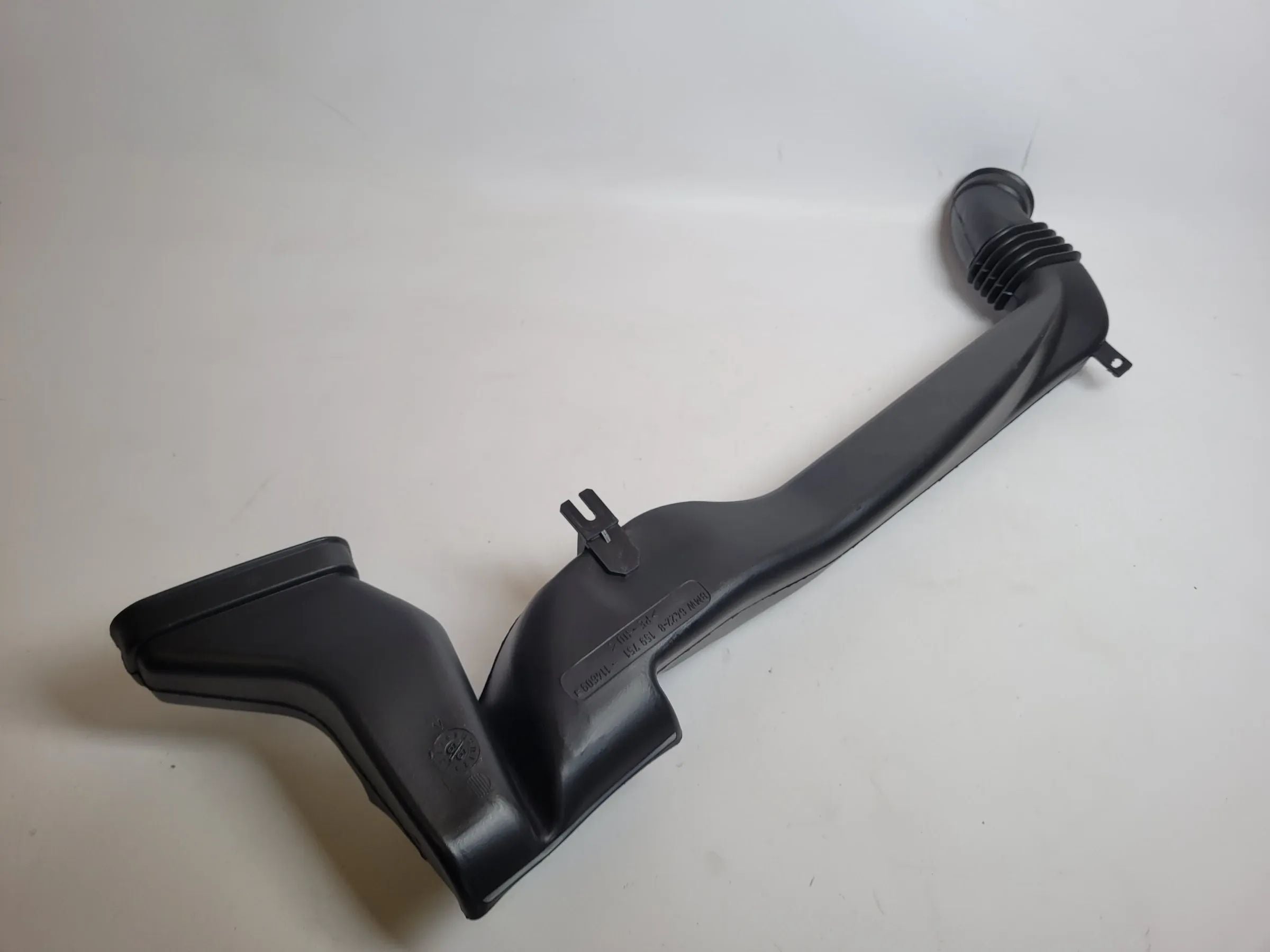 BMW 5er Touring E39 Kaltluftkanal Luft Links 64.22-8159751 Original