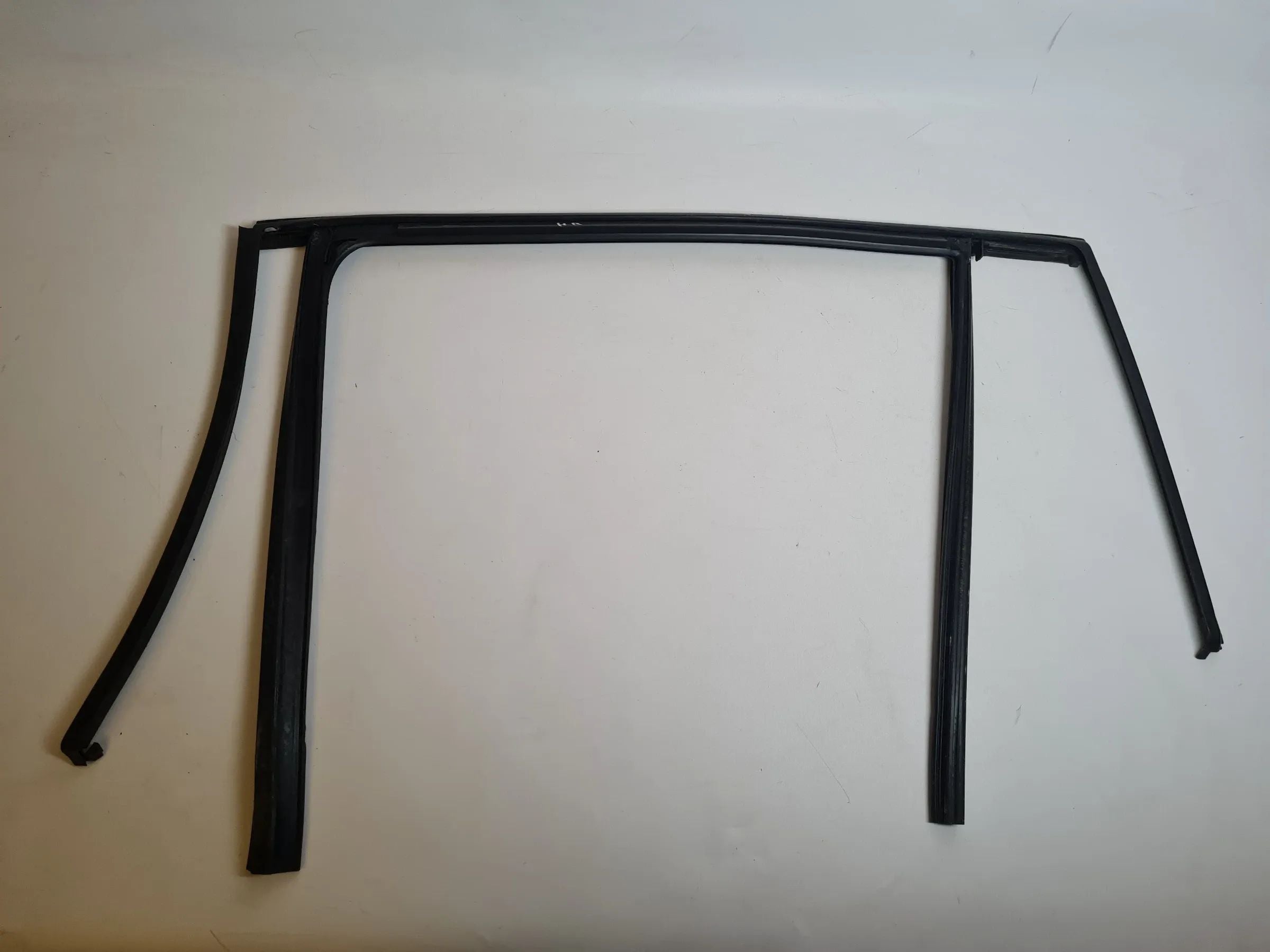 BMW 3er Touring E91 Fenster Dichtung Gummi Hinten Rechts 16850 Original