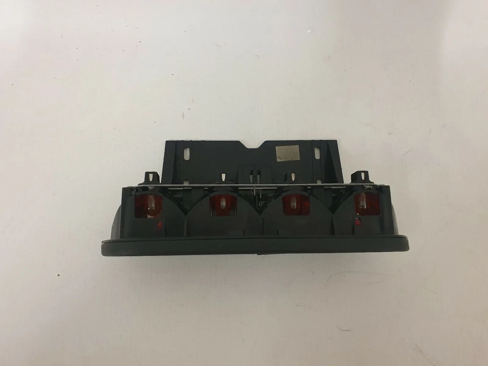 Oryginalna dodatkowa lampa hamowania tylnej klapy Mercedes-Benz W168 A-Klasa A1688200056