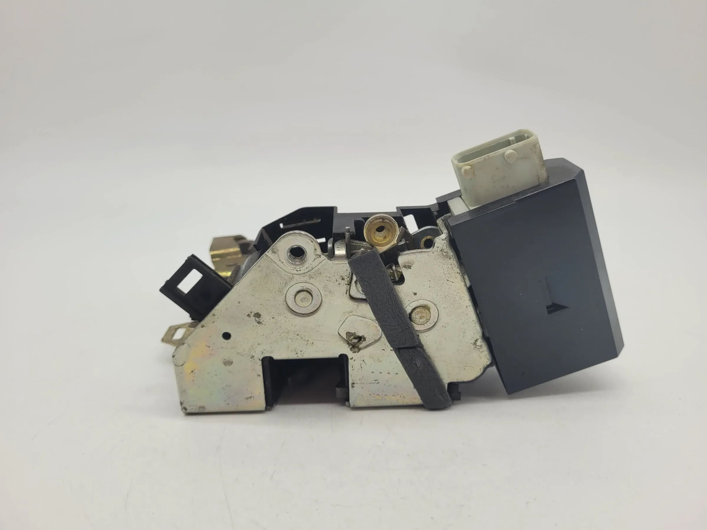 BMW 5er Touring E39 Türschloss mit Stellmotor Rechts Hinten 8166246 (Original)